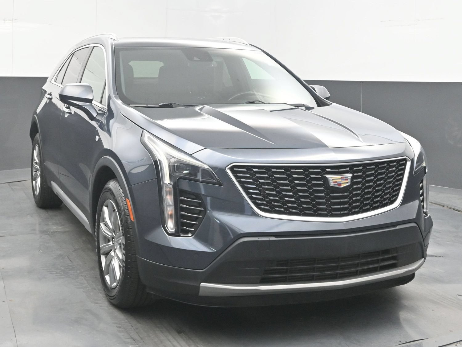 2020 Cadillac XT4 FWD Premium Luxury