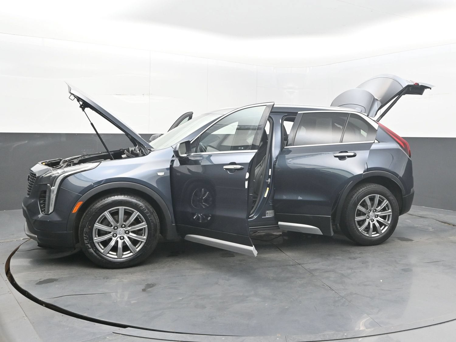 2020 Cadillac XT4 FWD Premium Luxury