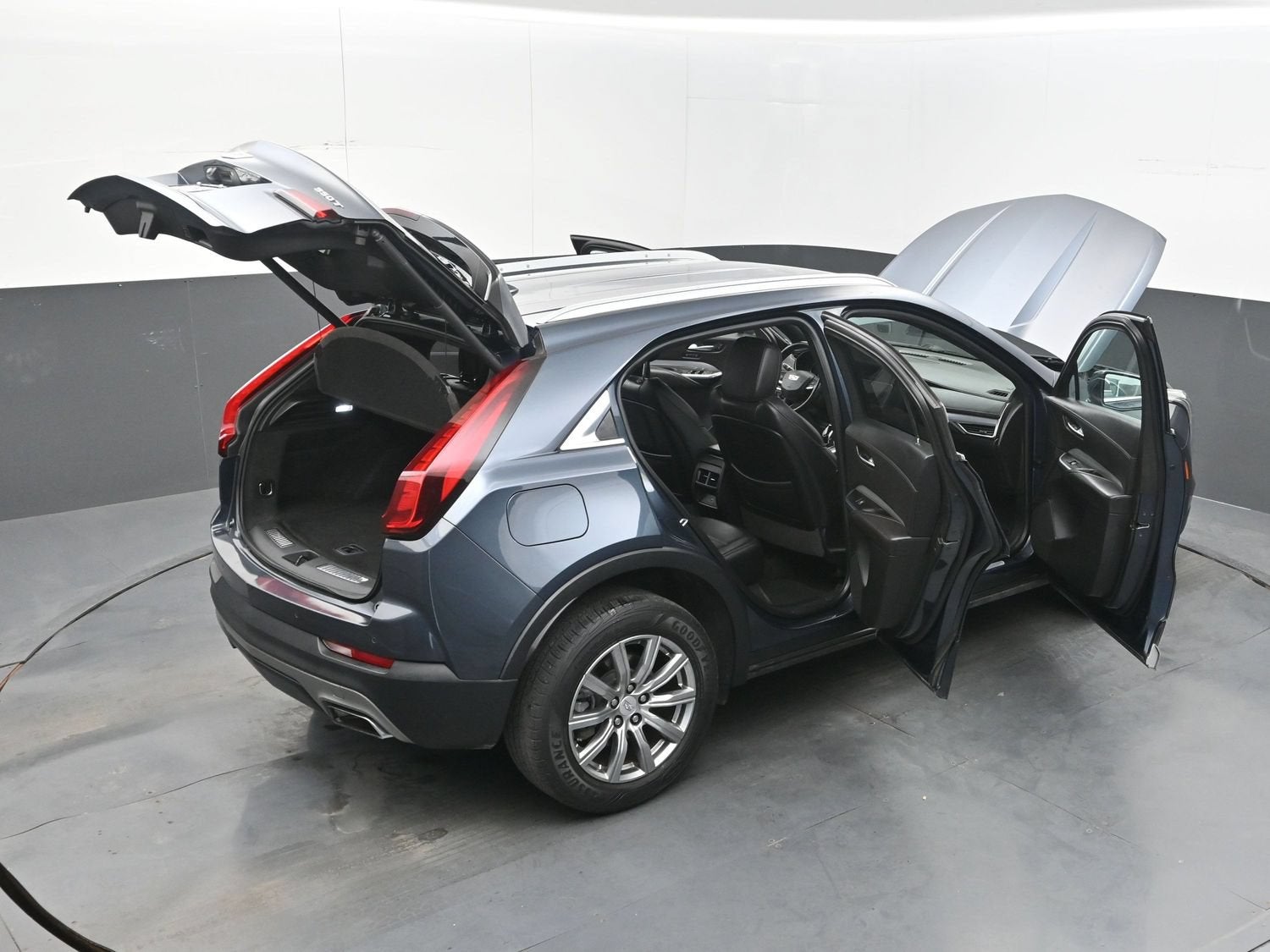 2020 Cadillac XT4 FWD Premium Luxury