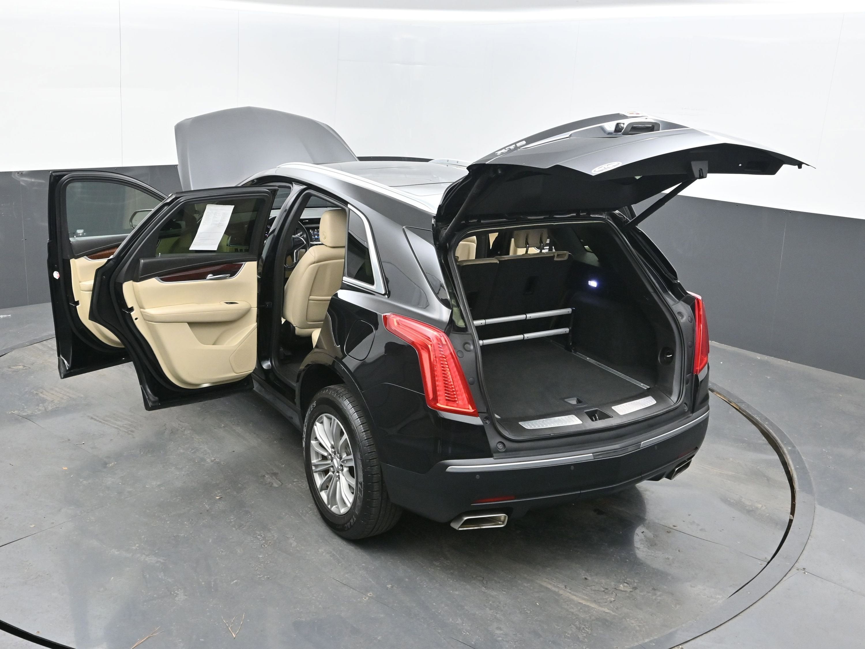 2018 Cadillac XT5 Luxury FWD