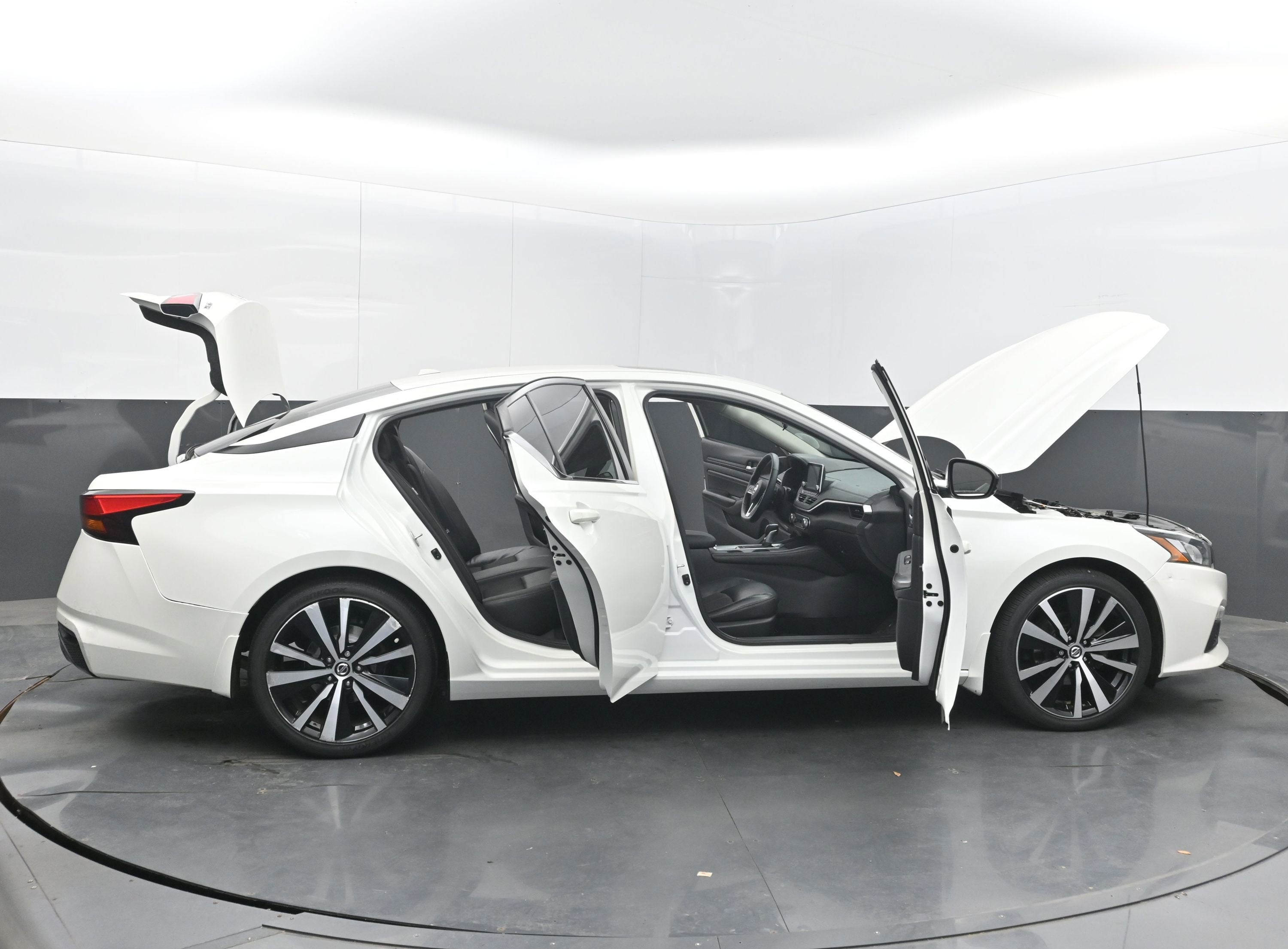 2021 Nissan Altima 2.5 SR