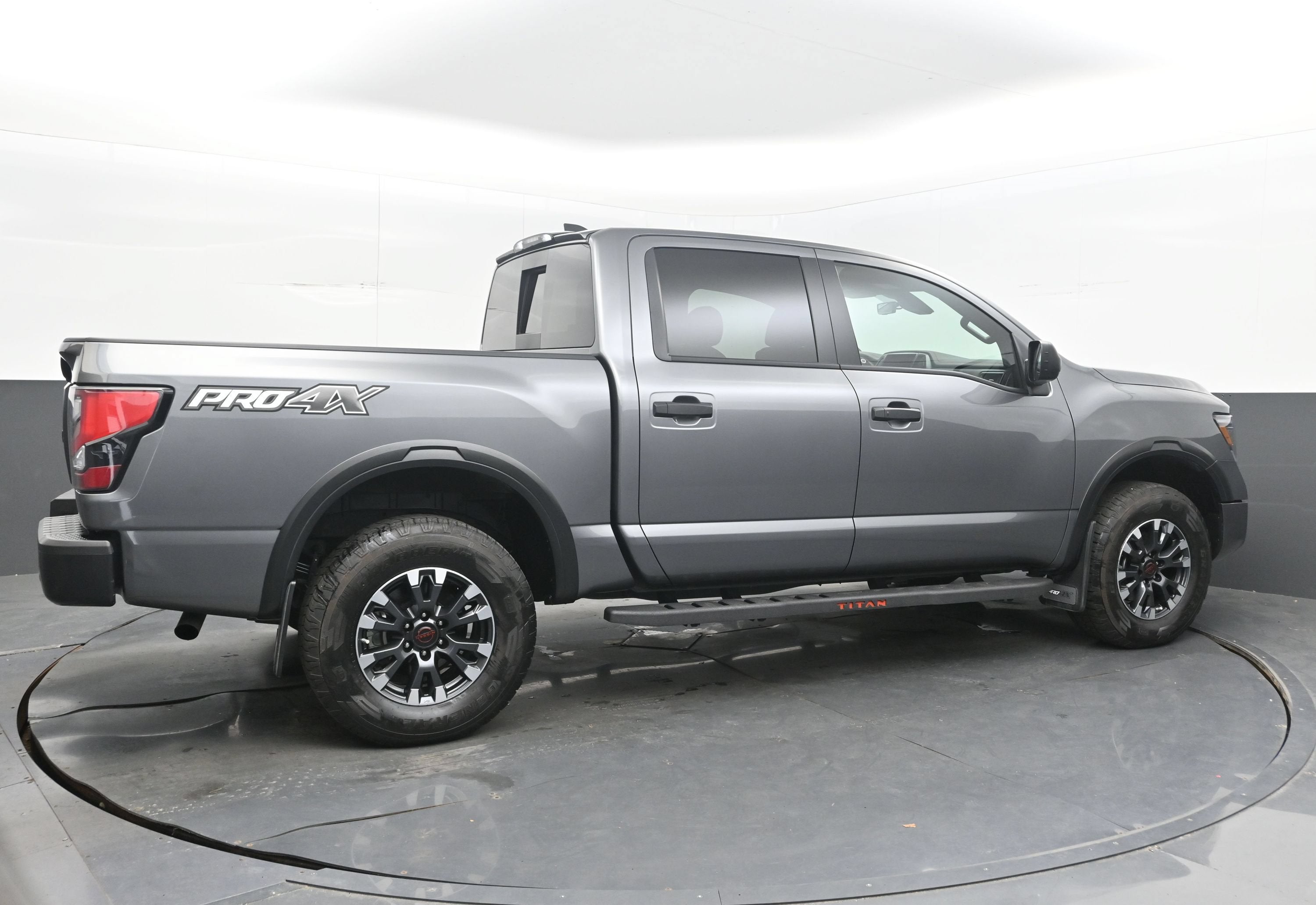 2024 Nissan Titan PRO-4X