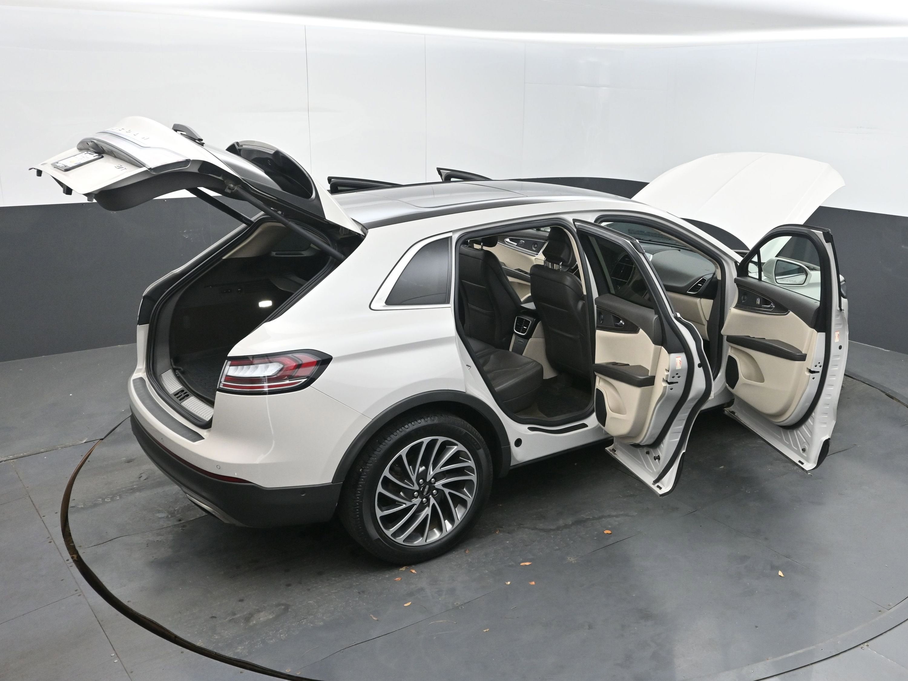 2019 Lincoln Nautilus Reserve
