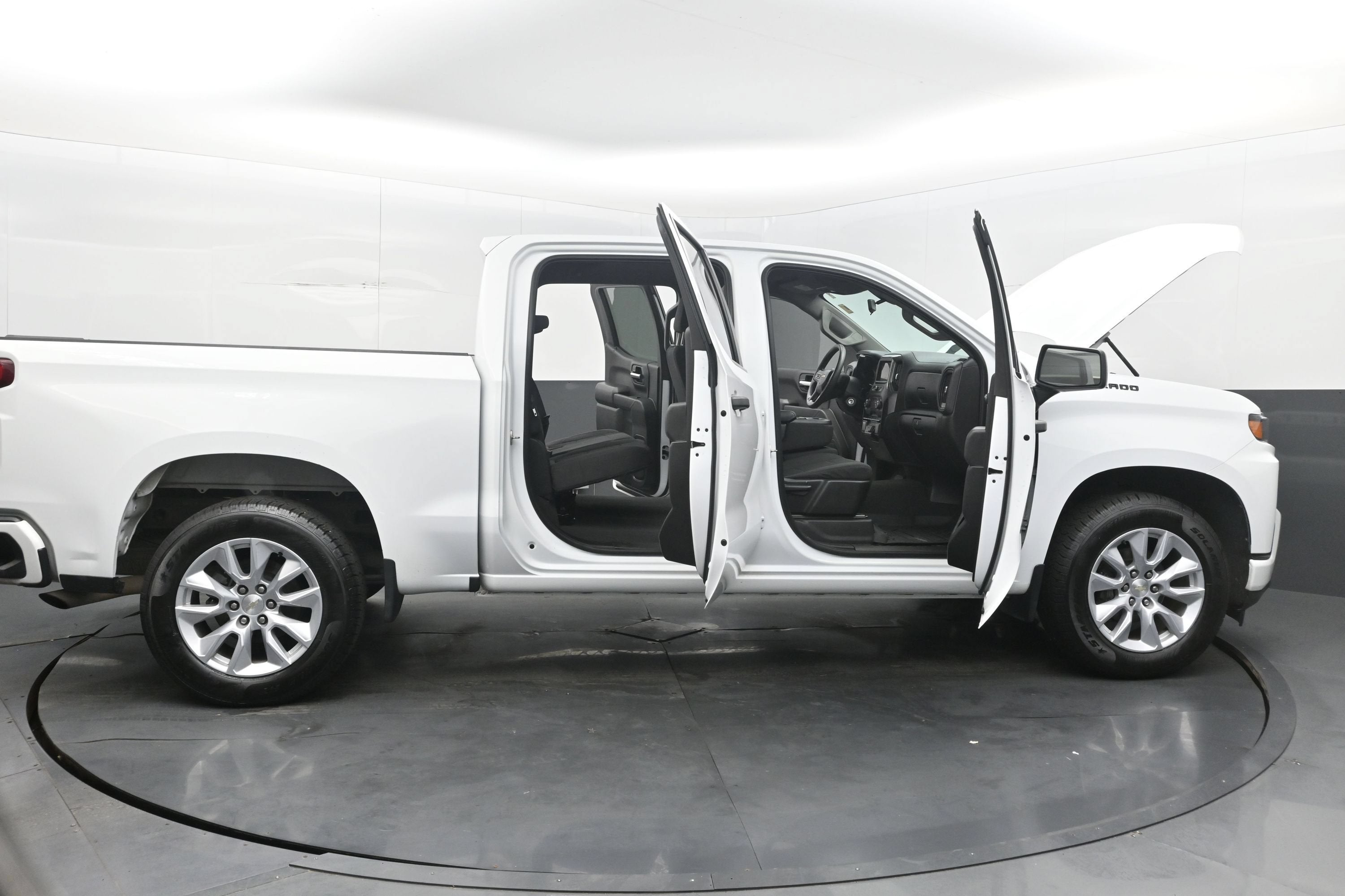 2022 Chevrolet Silverado 1500 LTD Custom