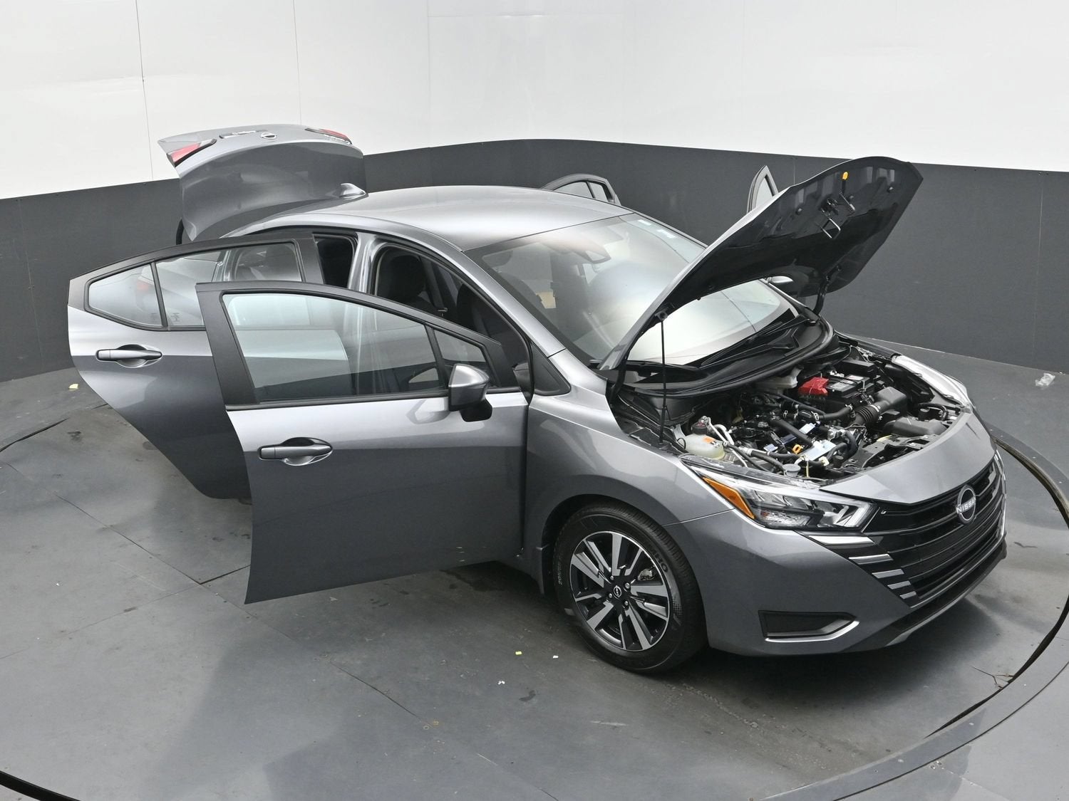 2025 Nissan Versa SV