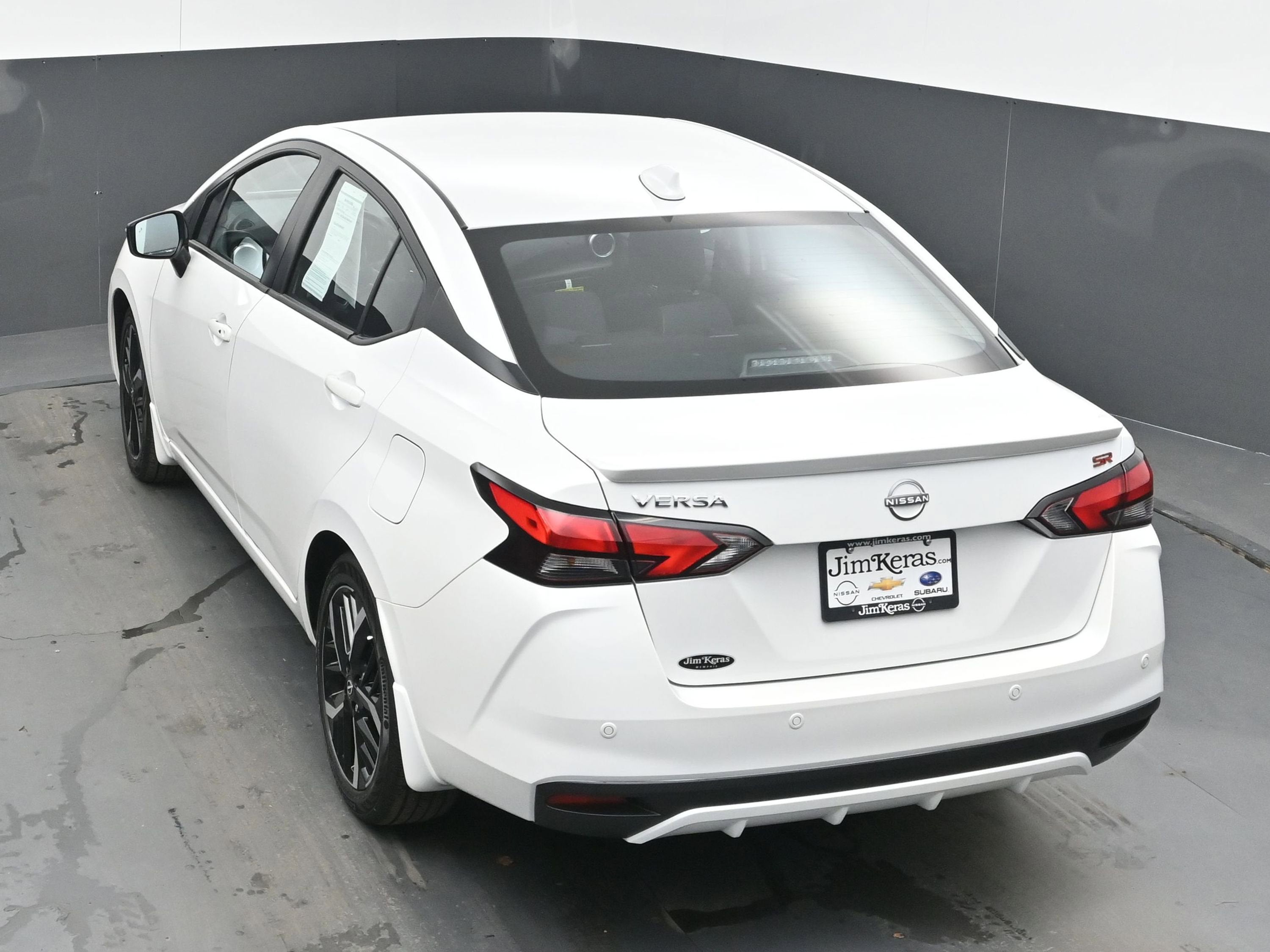 2025 Nissan Versa SR