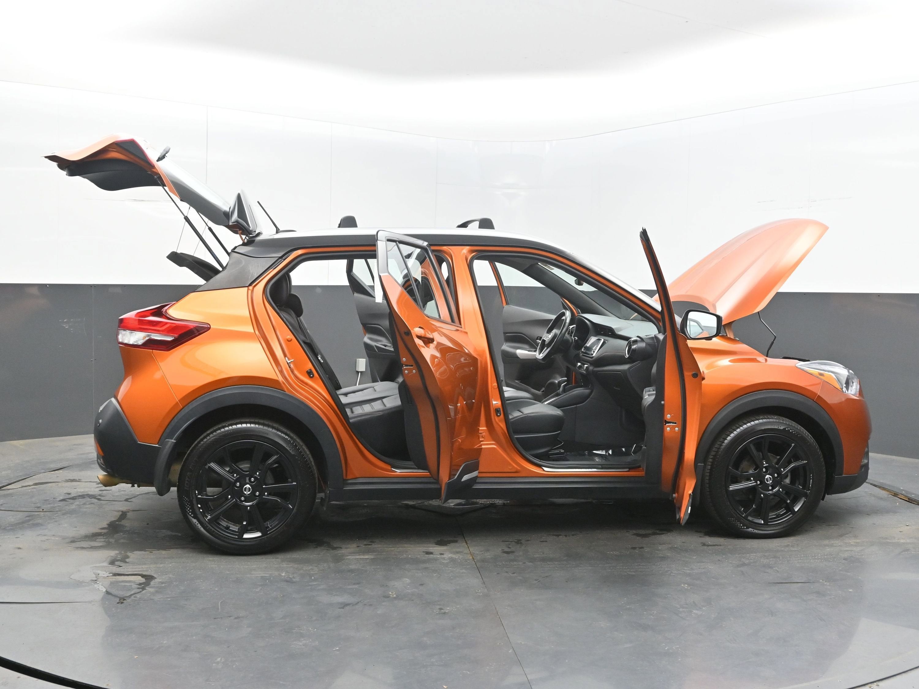 2020 Nissan Kicks SR