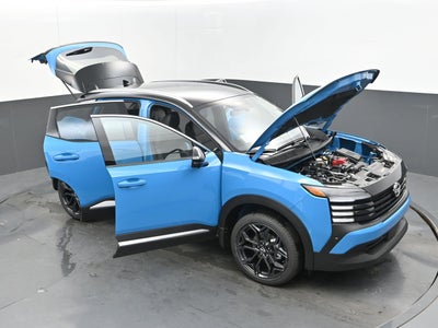 2025 Nissan Kicks SR