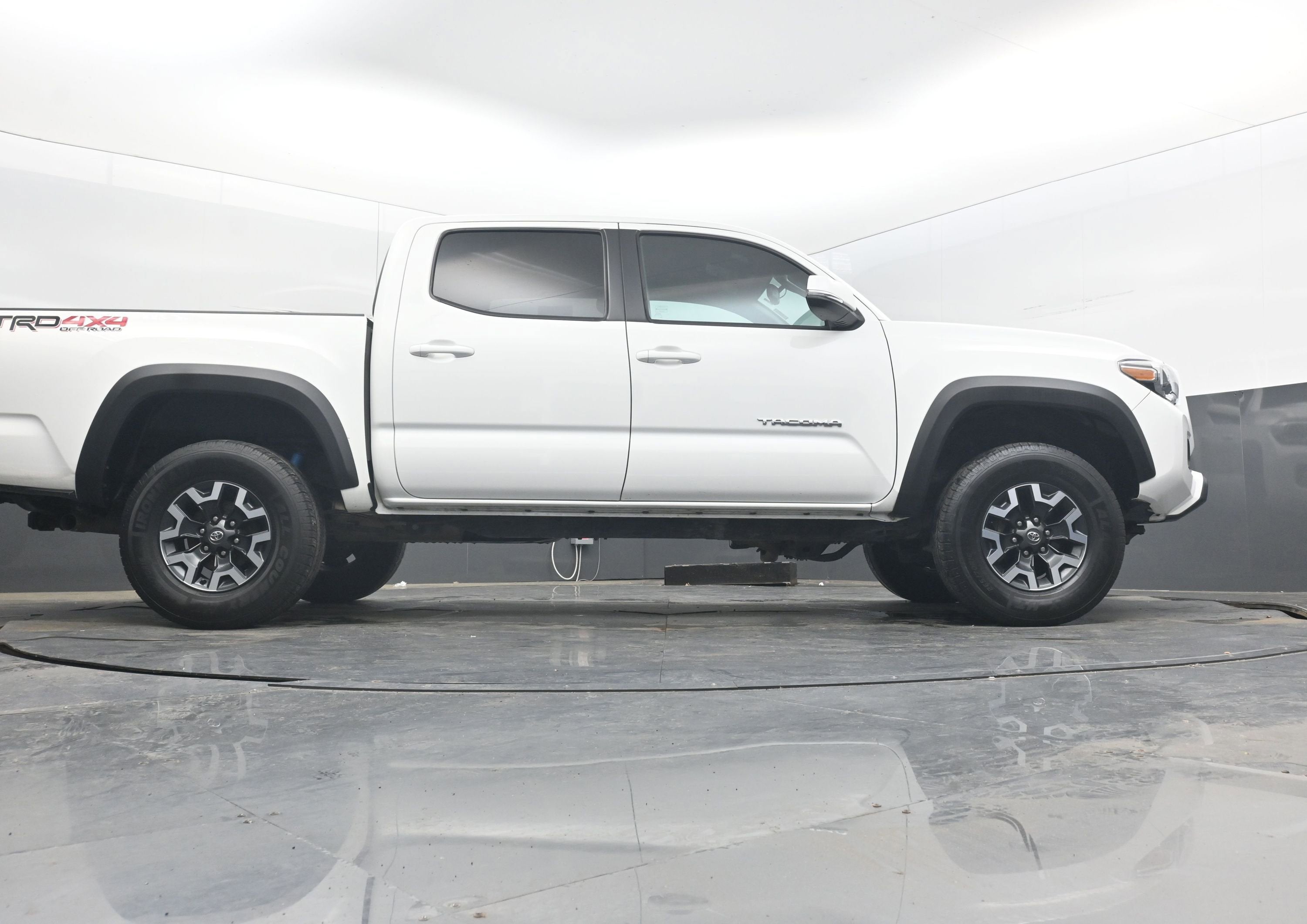 2022 Toyota Tacoma 4WD TRD Off-Road