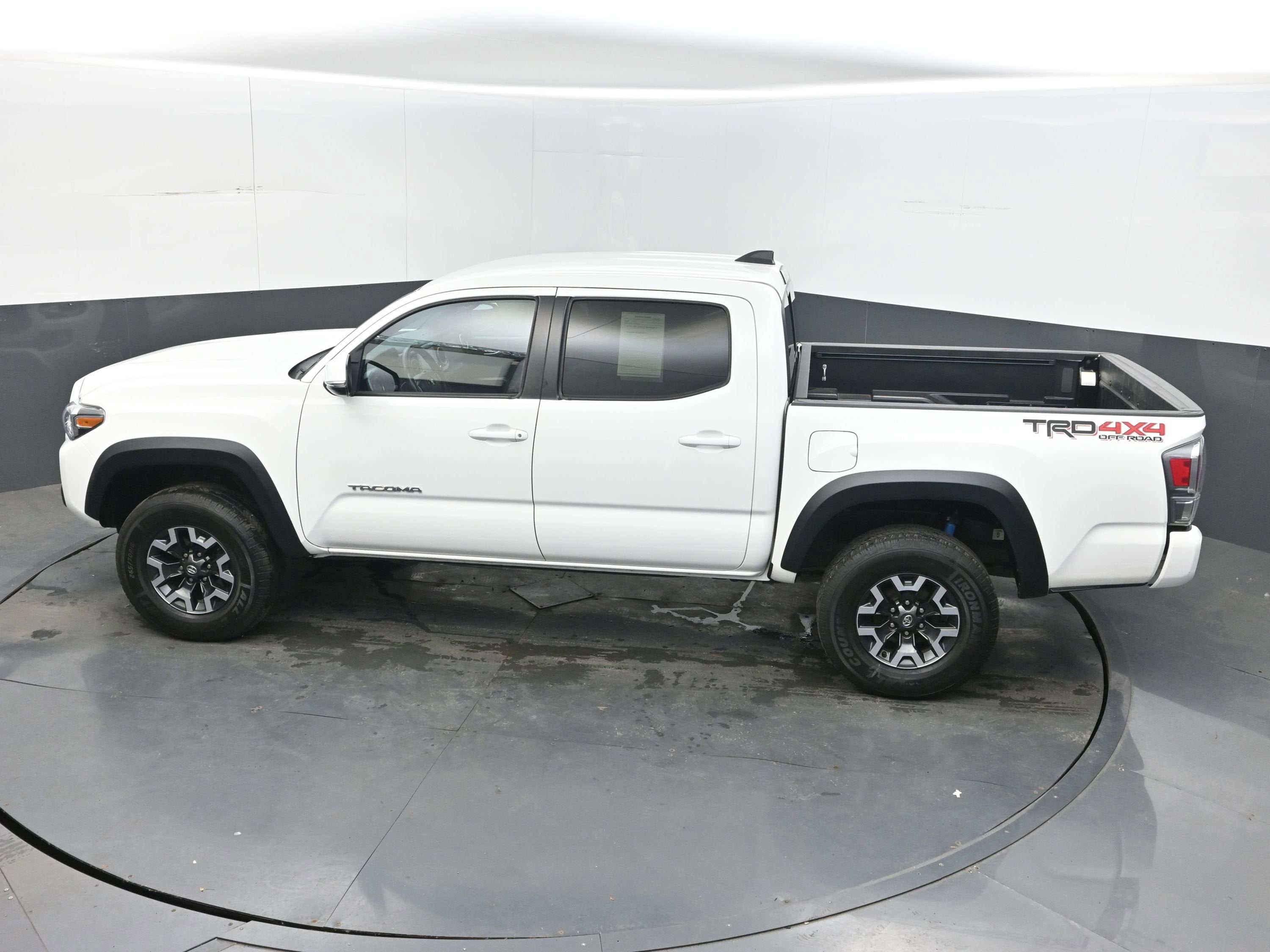 2022 Toyota Tacoma 4WD TRD Off-Road