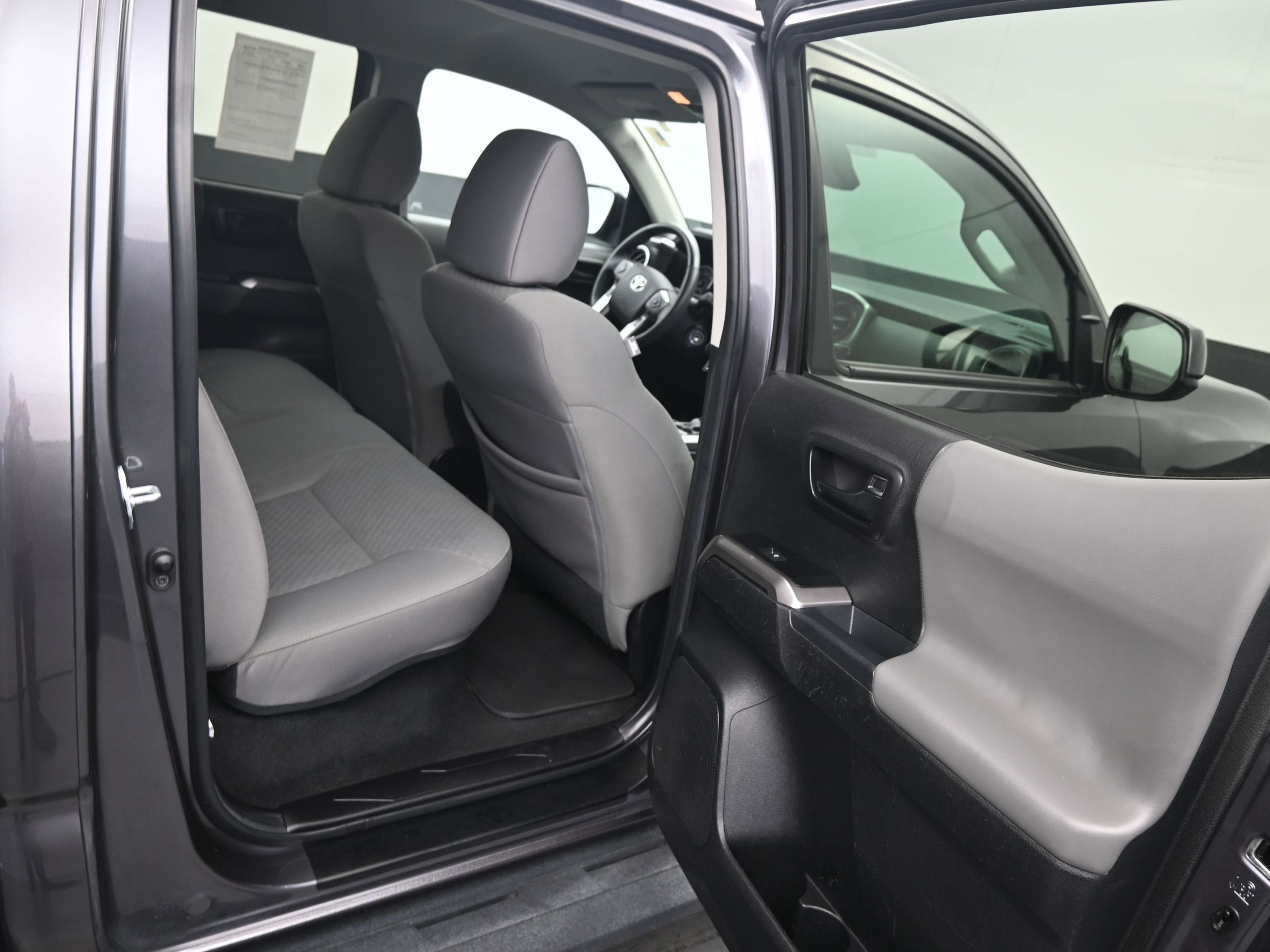 2022 Toyota Tacoma 2WD SR5