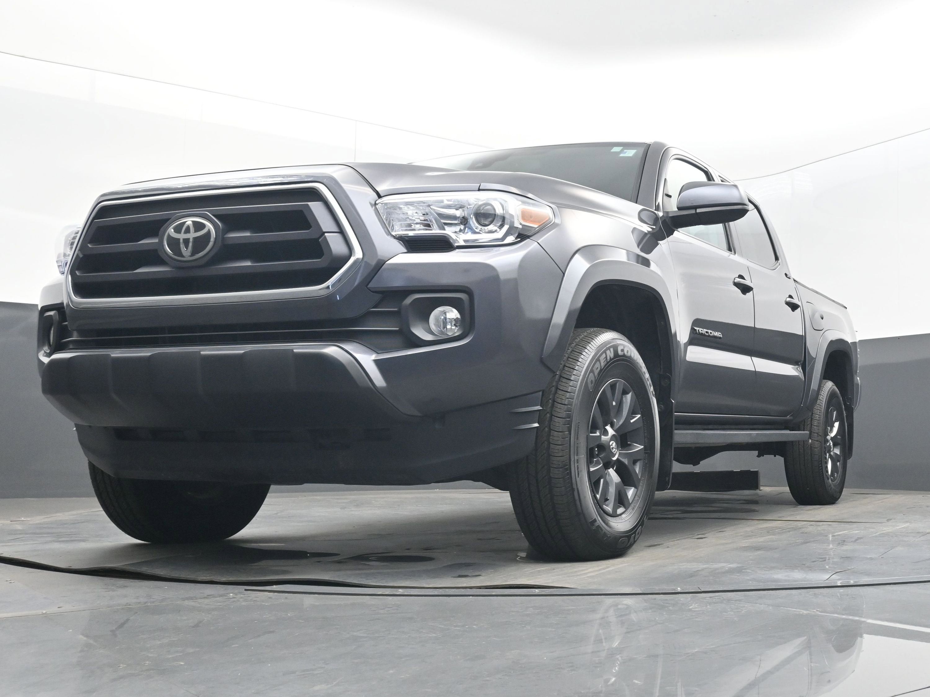 2022 Toyota Tacoma 2WD SR5