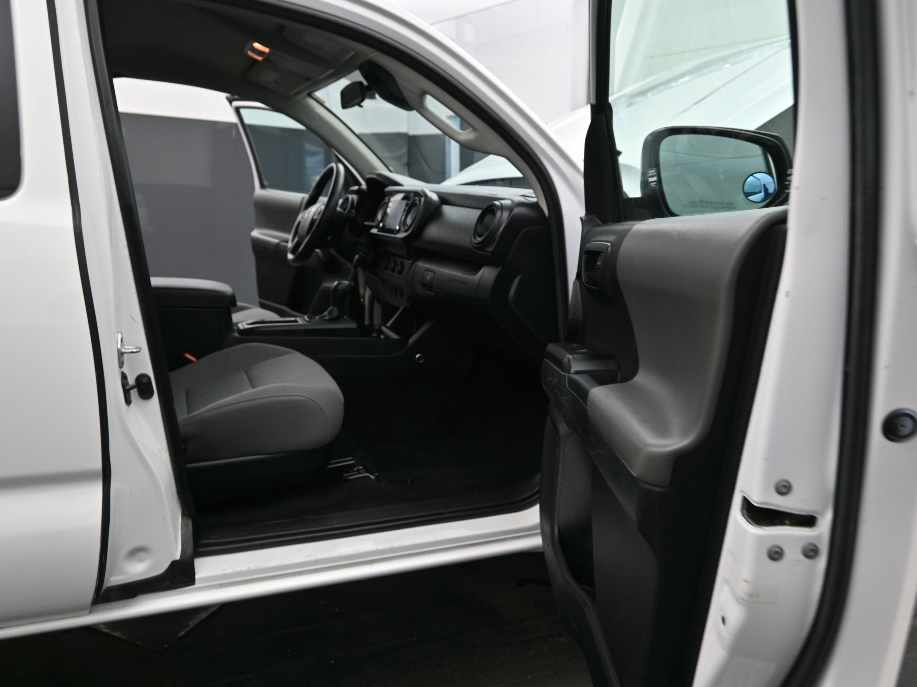 2022 Toyota Tacoma 2WD SR