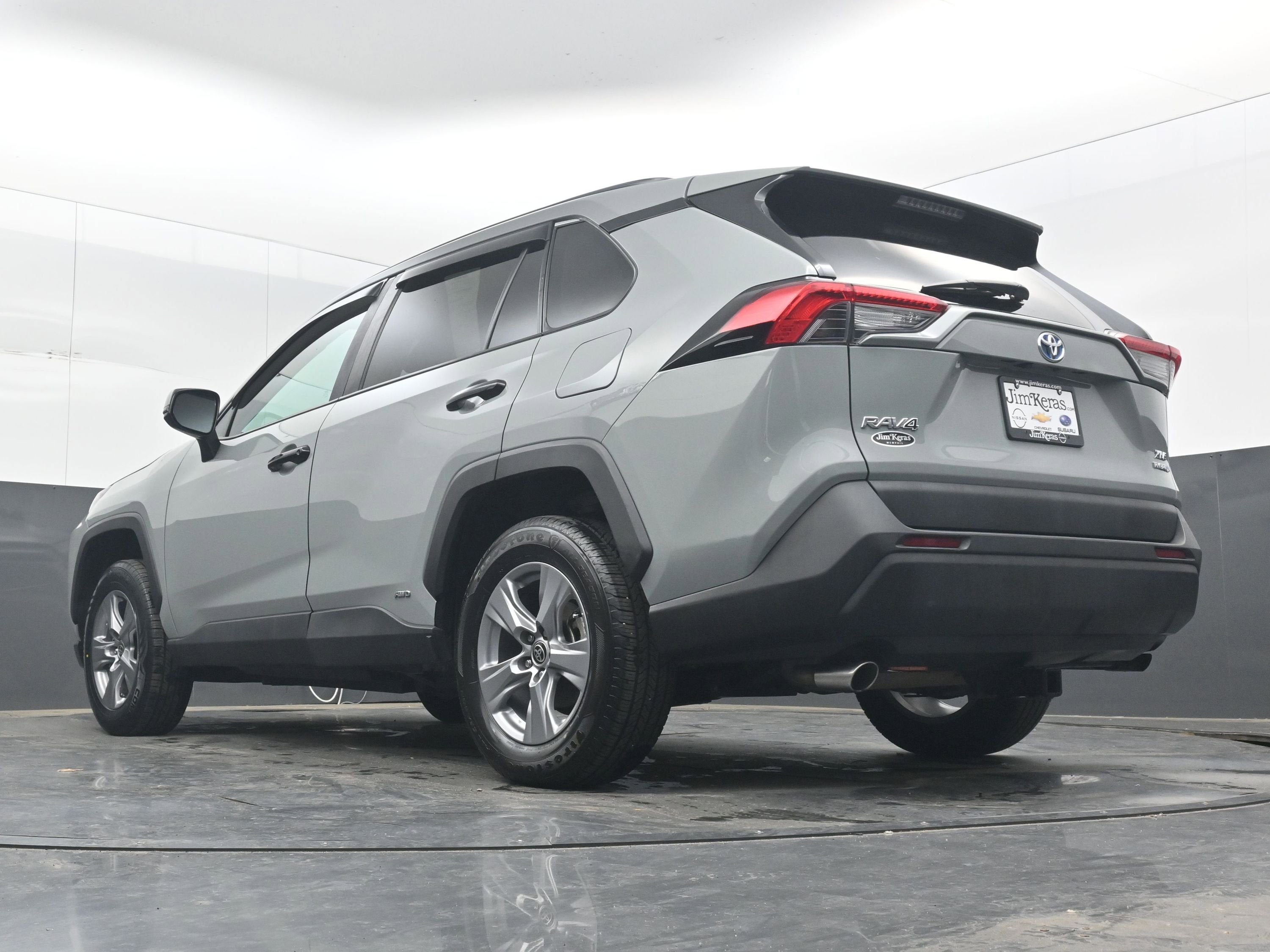 2022 Toyota RAV4 Hybrid XLE