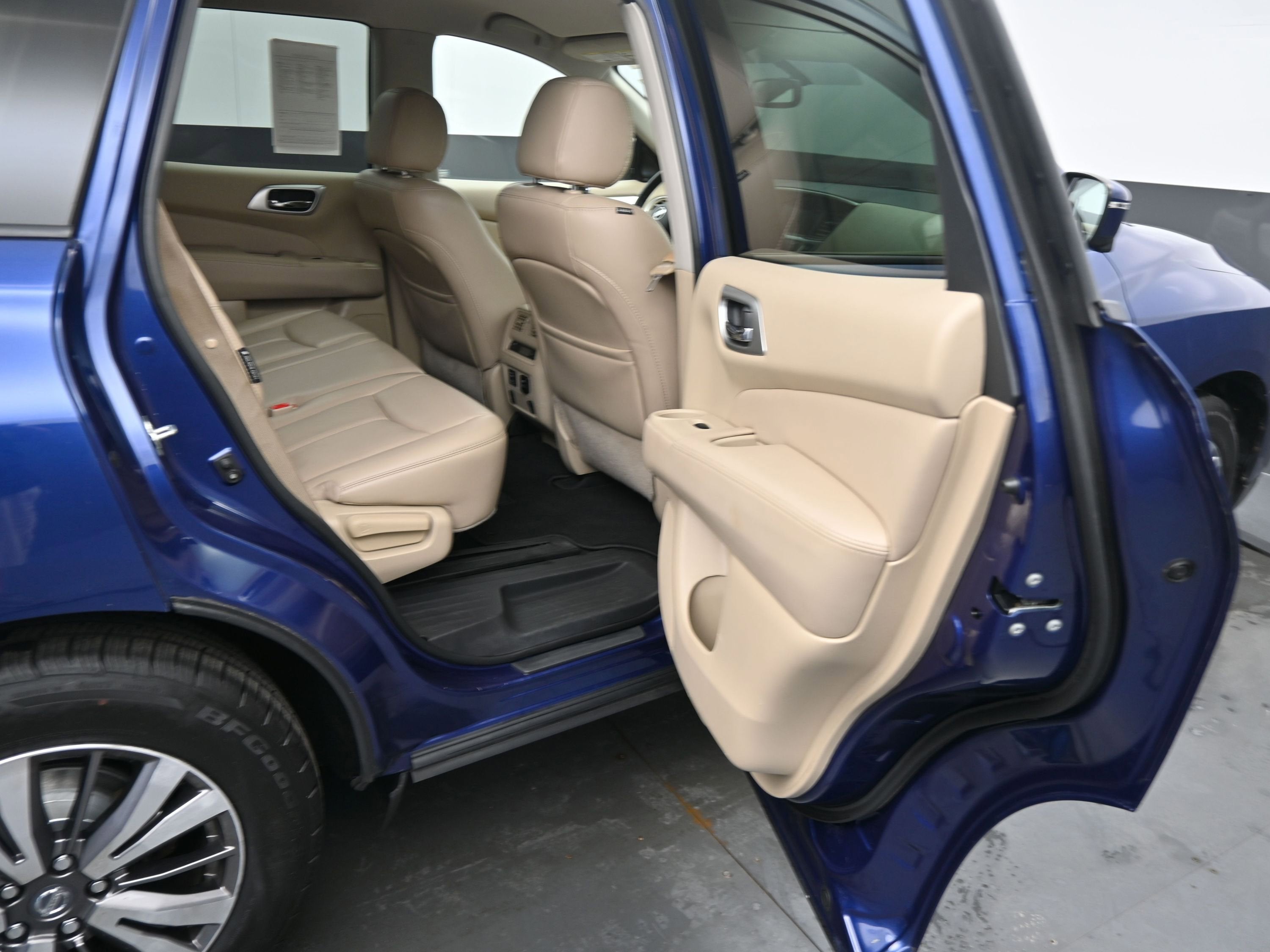 2018 Nissan Pathfinder SL