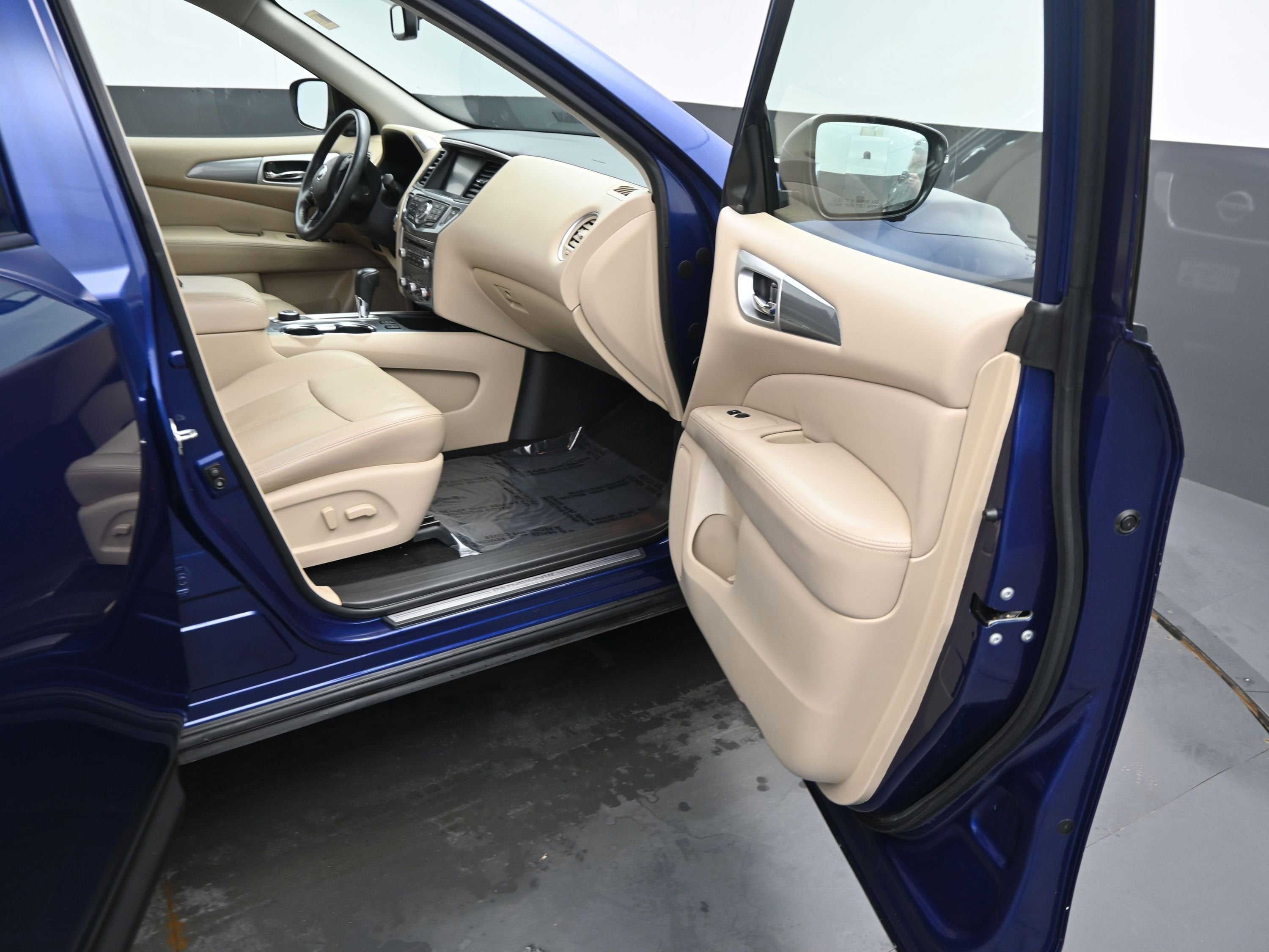 2018 Nissan Pathfinder SL