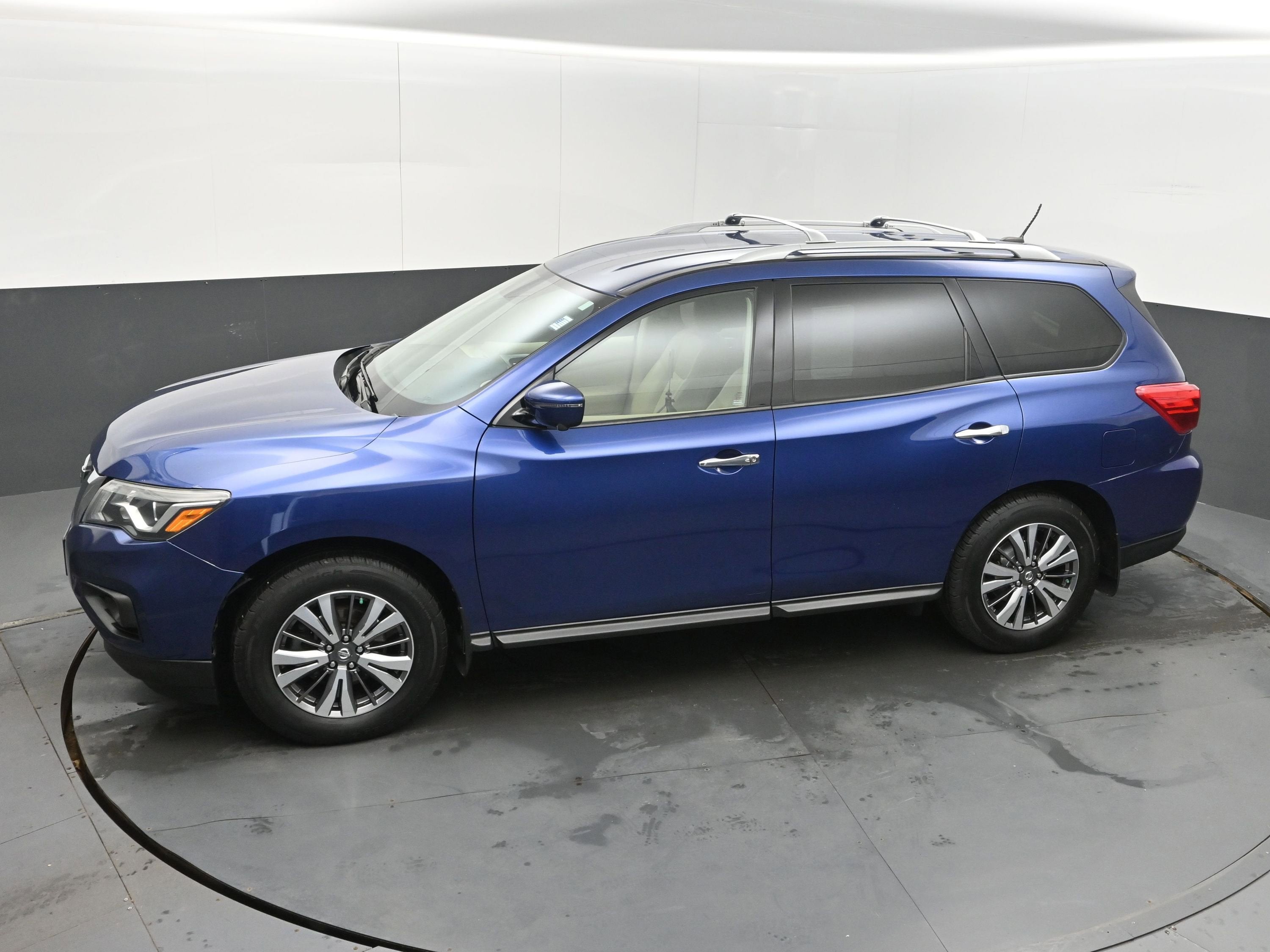 2018 Nissan Pathfinder SL
