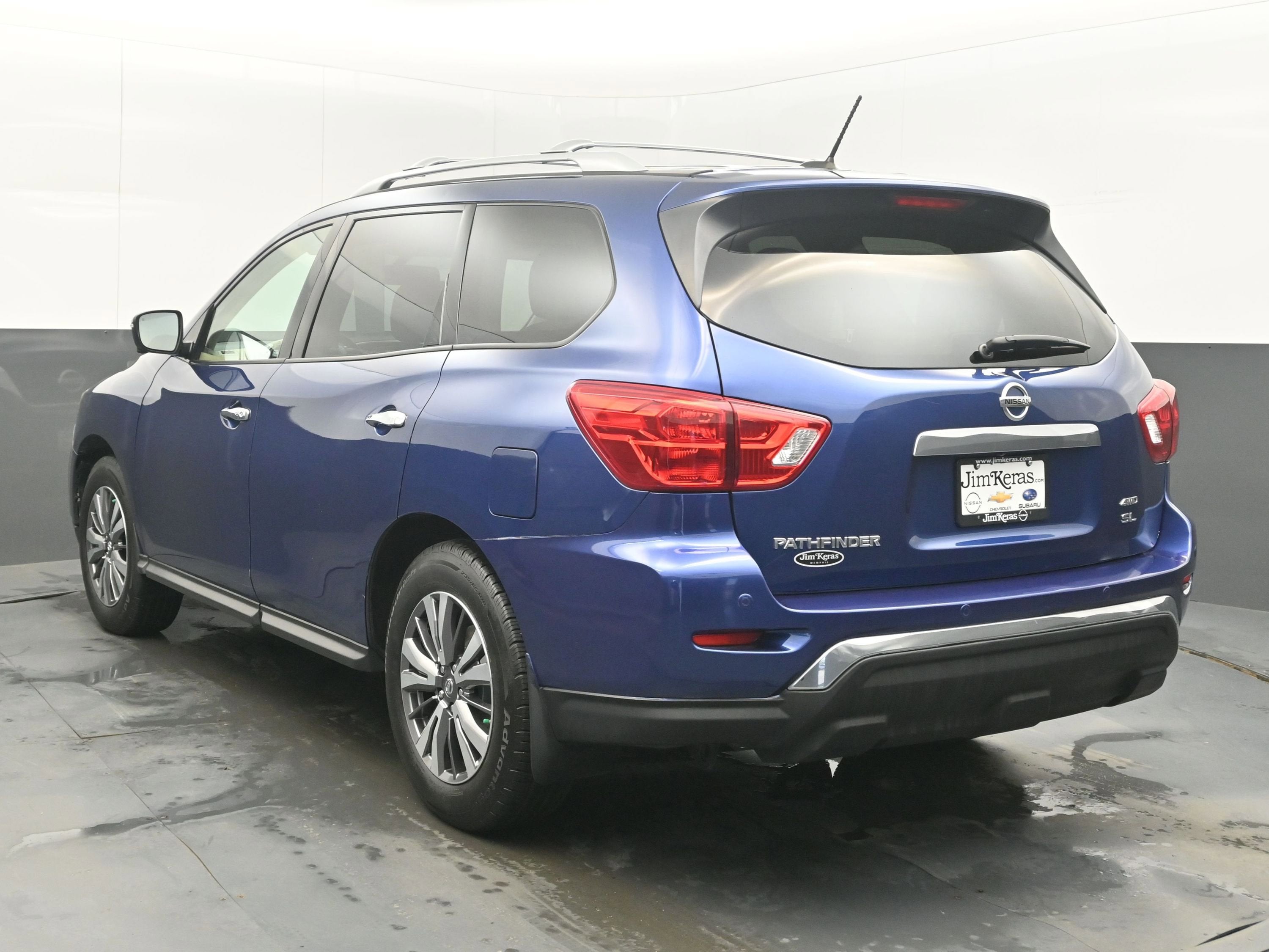 2018 Nissan Pathfinder SL