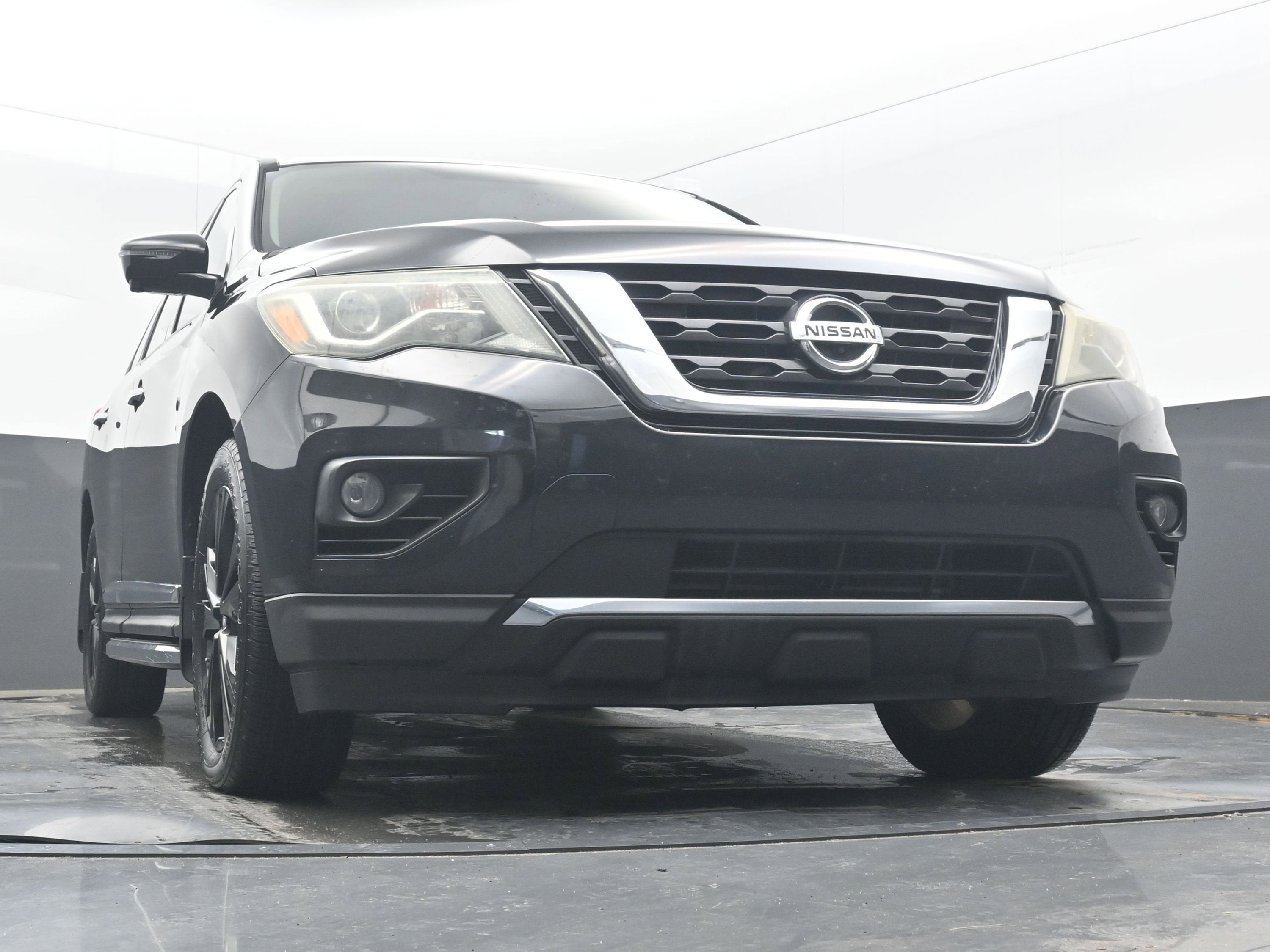2017 Nissan Pathfinder Platinum