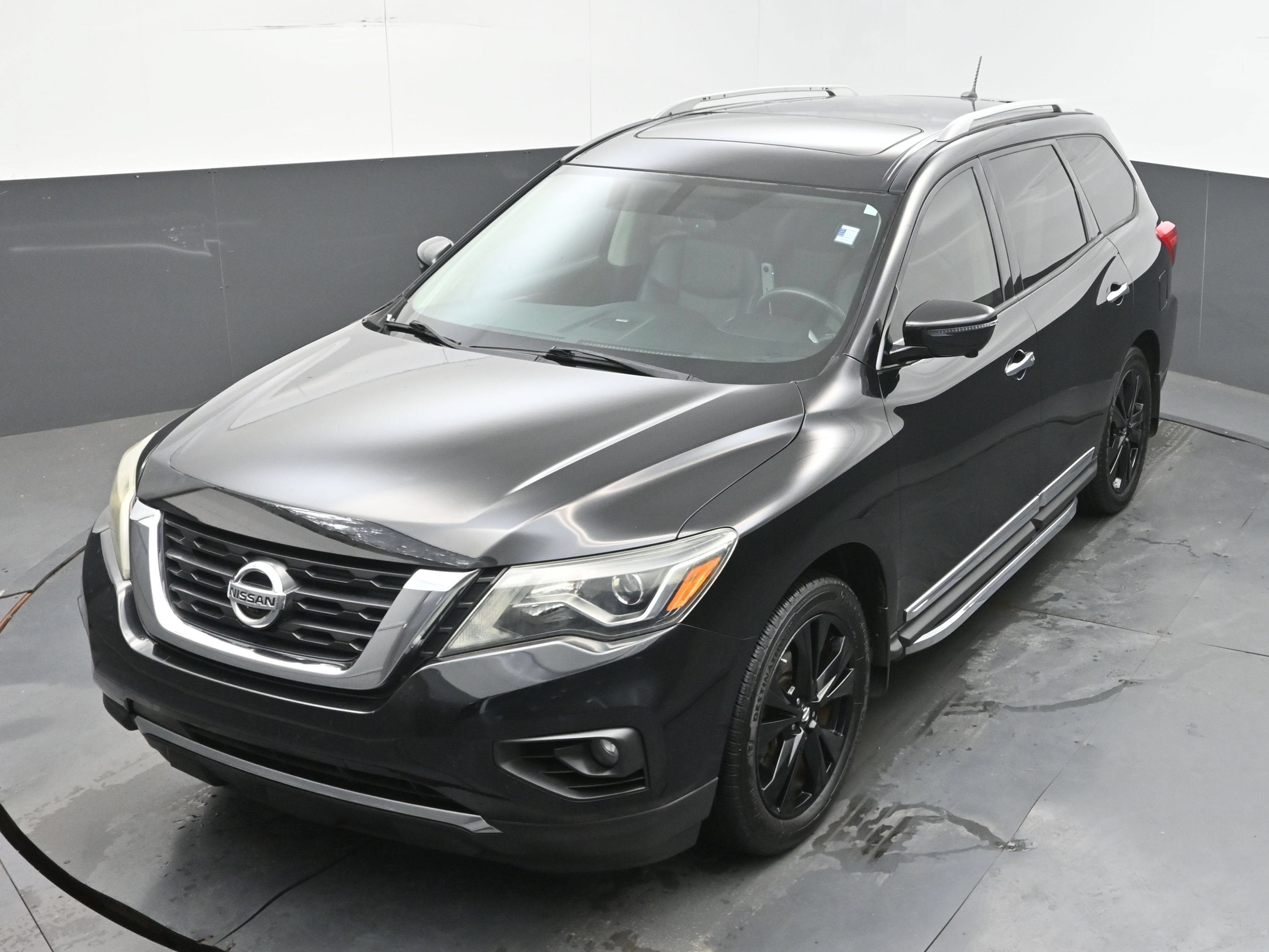 2017 Nissan Pathfinder Platinum