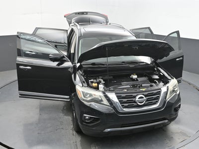 2017 Nissan Pathfinder Platinum