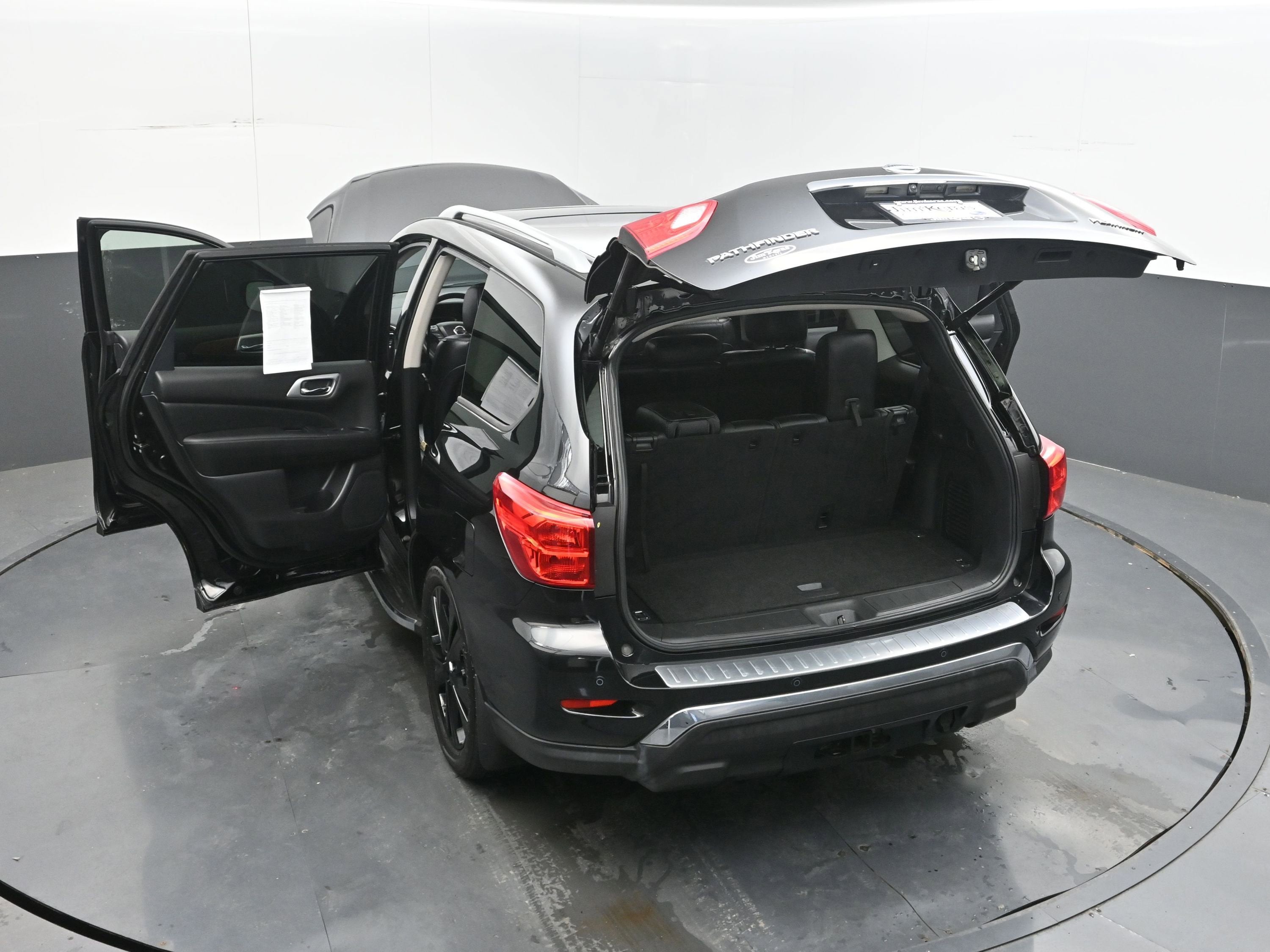2017 Nissan Pathfinder Platinum