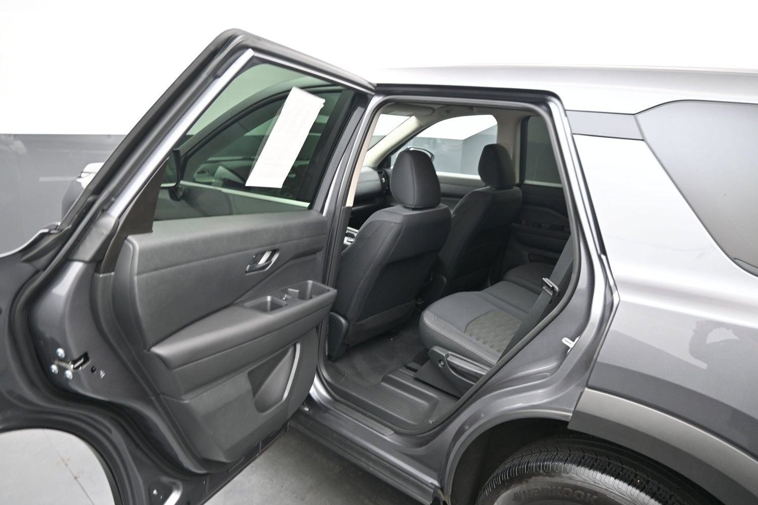 2025 Nissan Pathfinder S