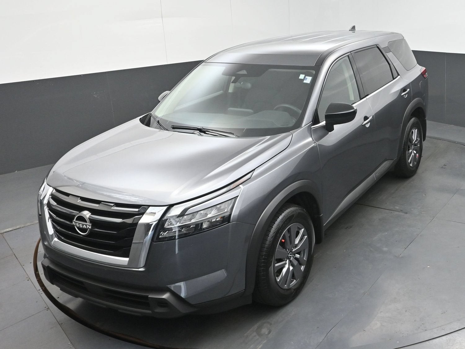 2025 Nissan Pathfinder S