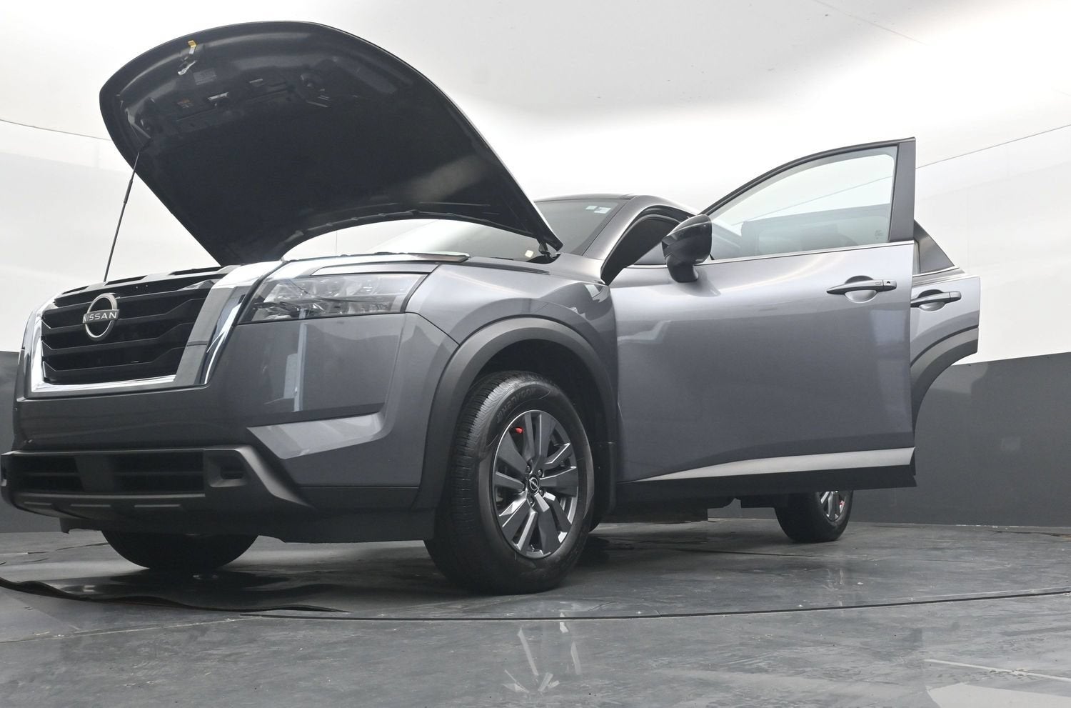 2025 Nissan Pathfinder S