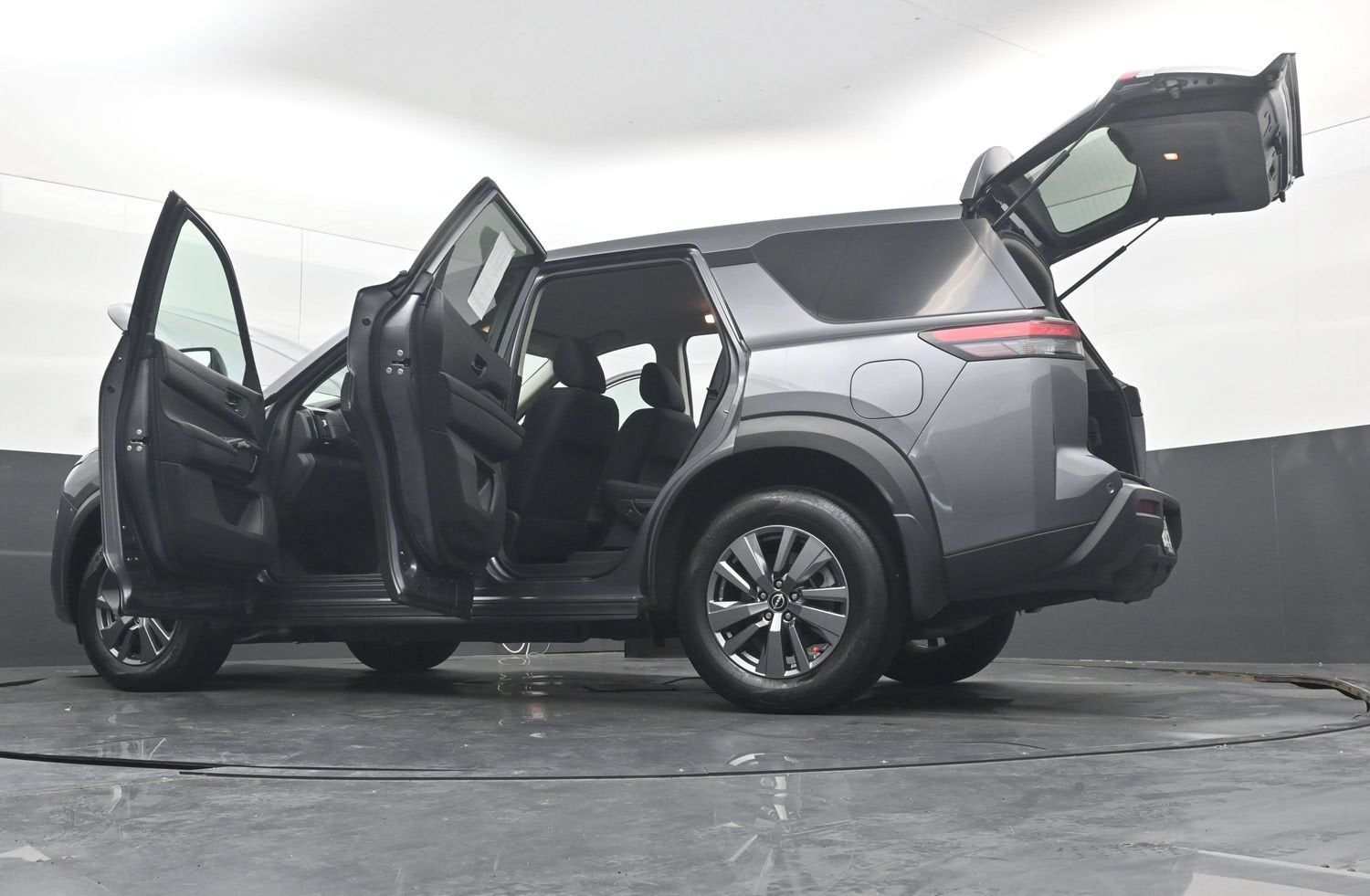 2025 Nissan Pathfinder S