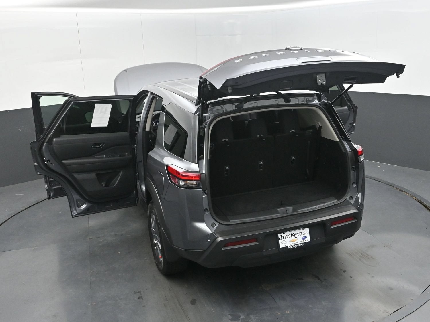 2025 Nissan Pathfinder S