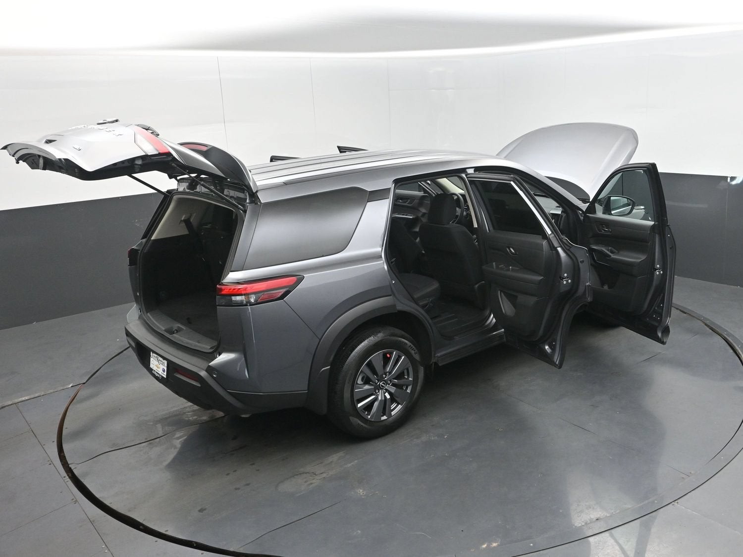 2025 Nissan Pathfinder S