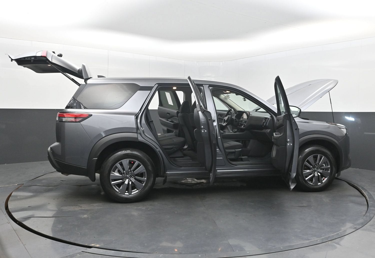 2025 Nissan Pathfinder S