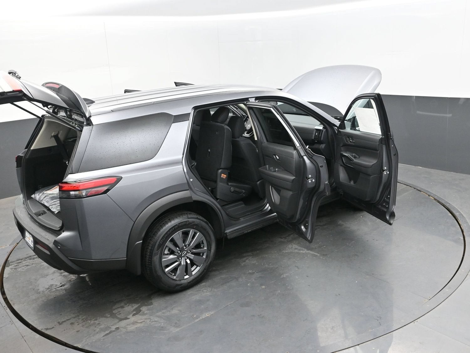 2025 Nissan Pathfinder S