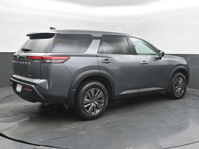2025 Nissan Pathfinder S