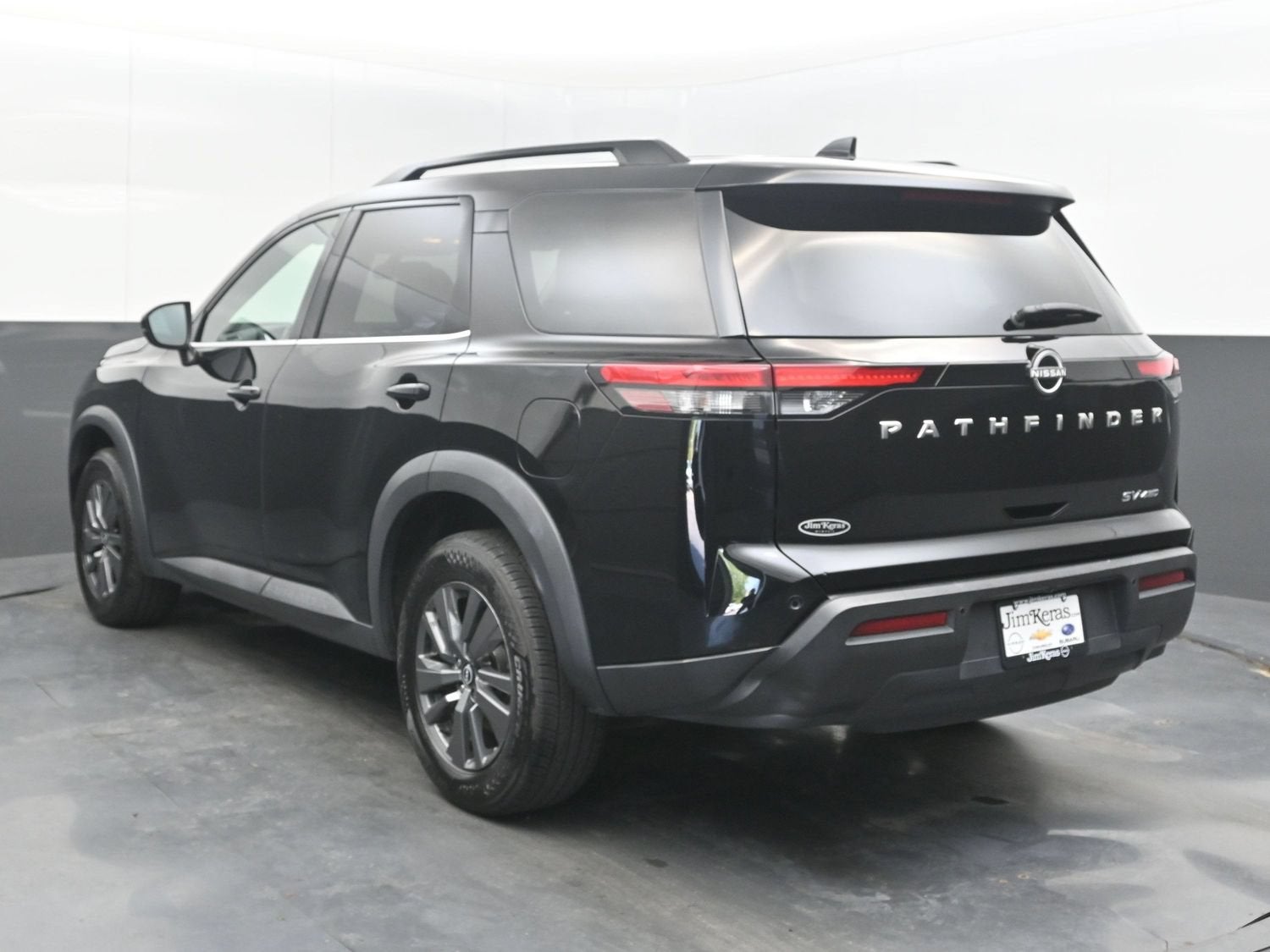 2023 Nissan Pathfinder SV