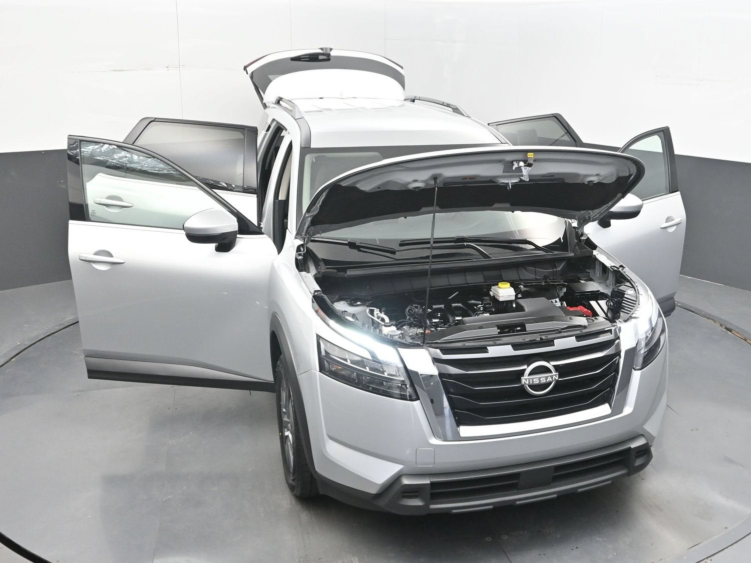 2025 Nissan Pathfinder SV