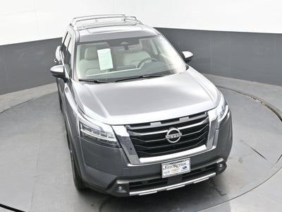 2022 Nissan Pathfinder SL
