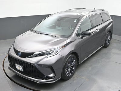 2022 Toyota Sienna XSE
