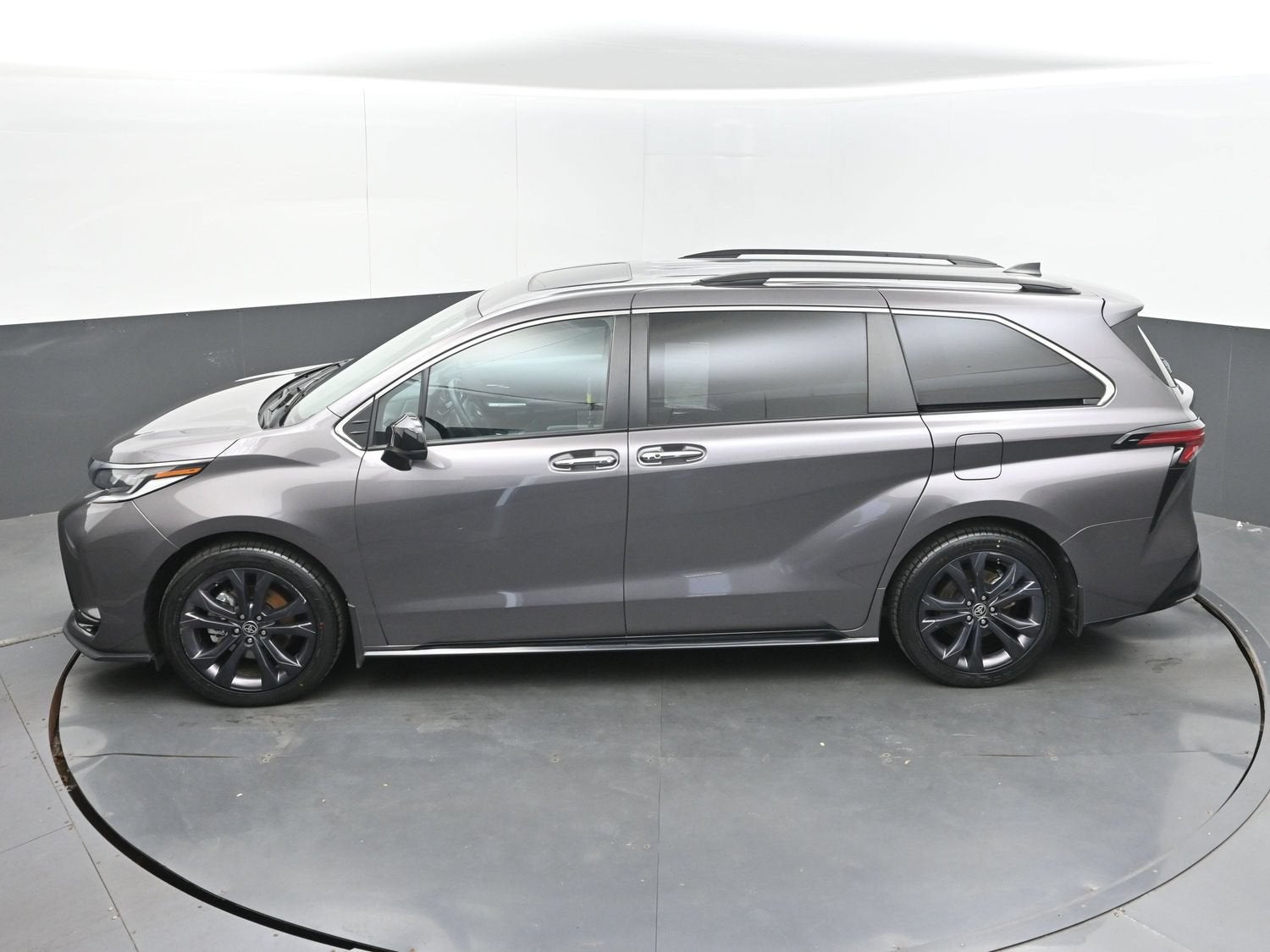 2022 Toyota Sienna XSE