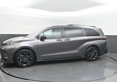 2022 Toyota Sienna XSE