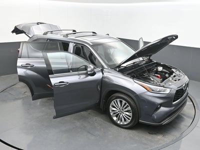 2022 Toyota Highlander Platinum
