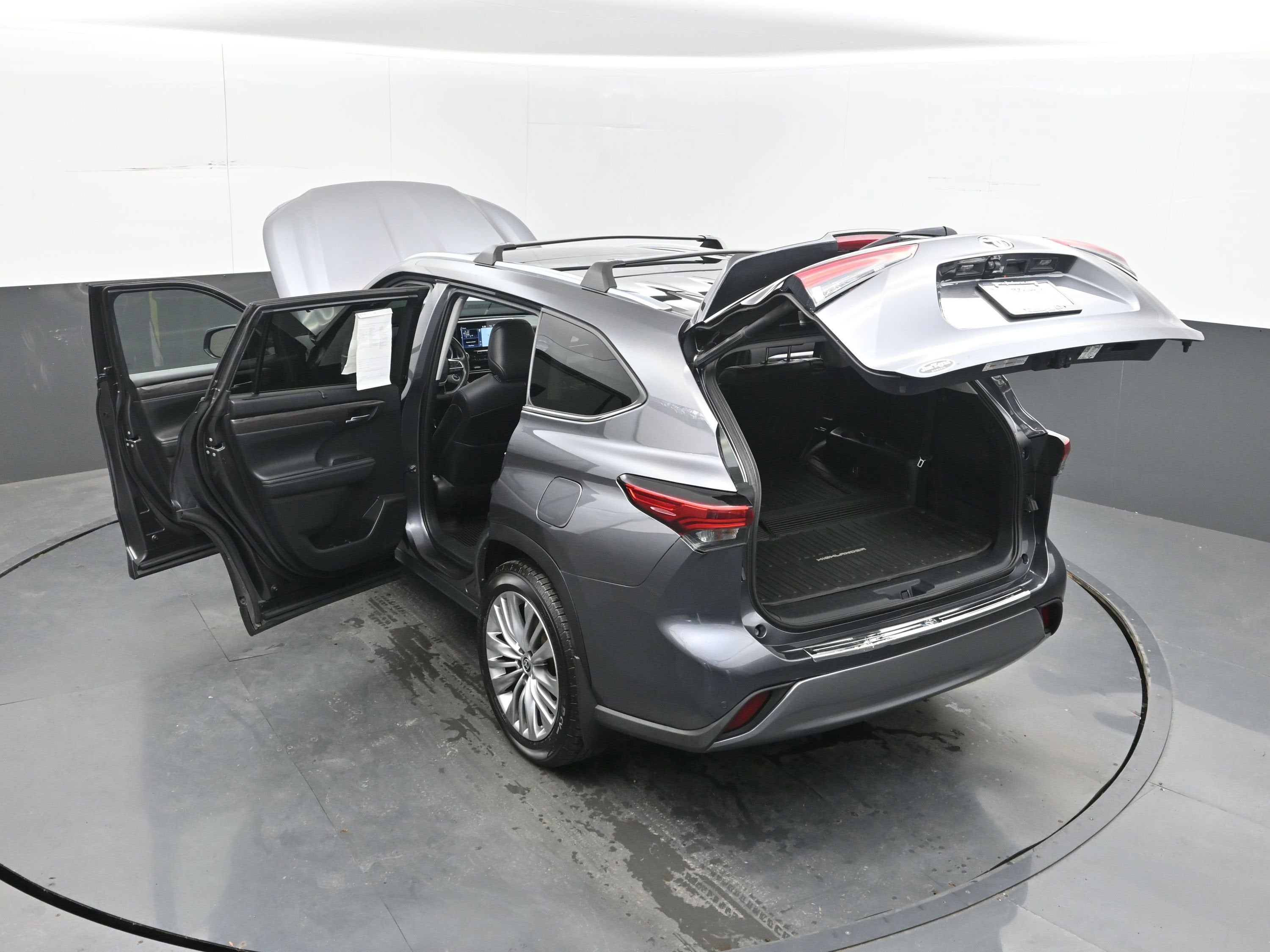 2022 Toyota Highlander Platinum