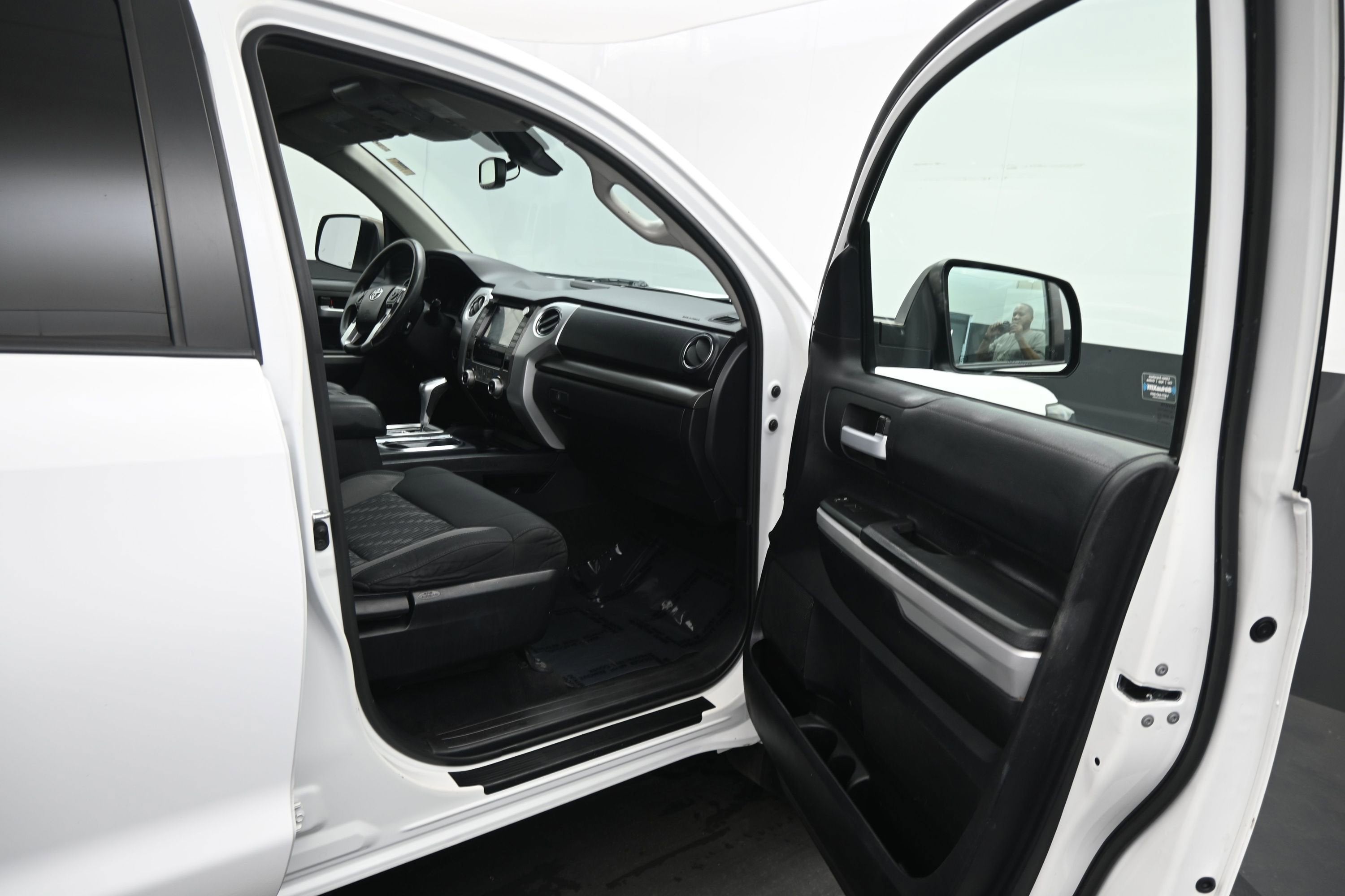 2021 Toyota Tundra 2WD SR5