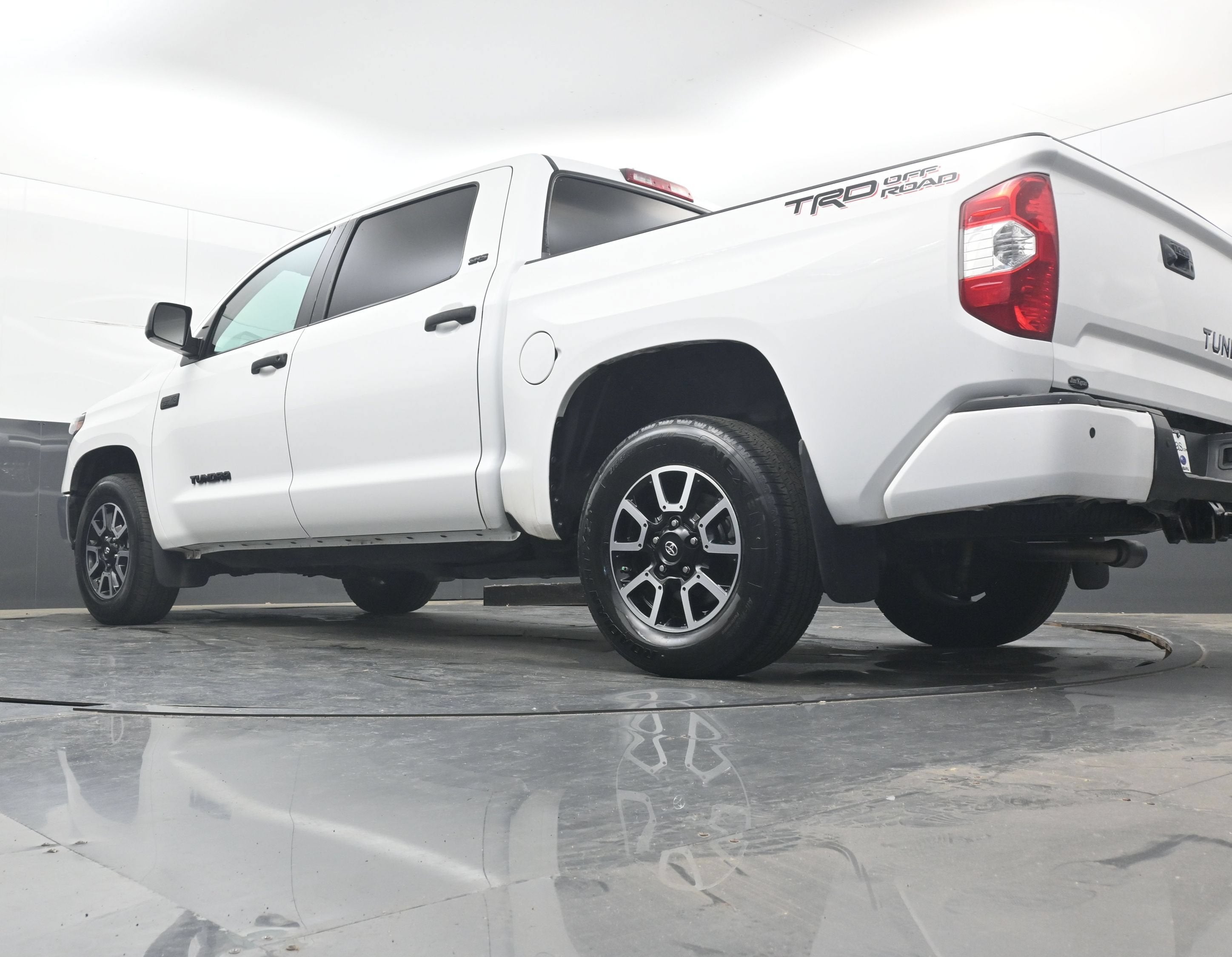 2021 Toyota Tundra 2WD SR5