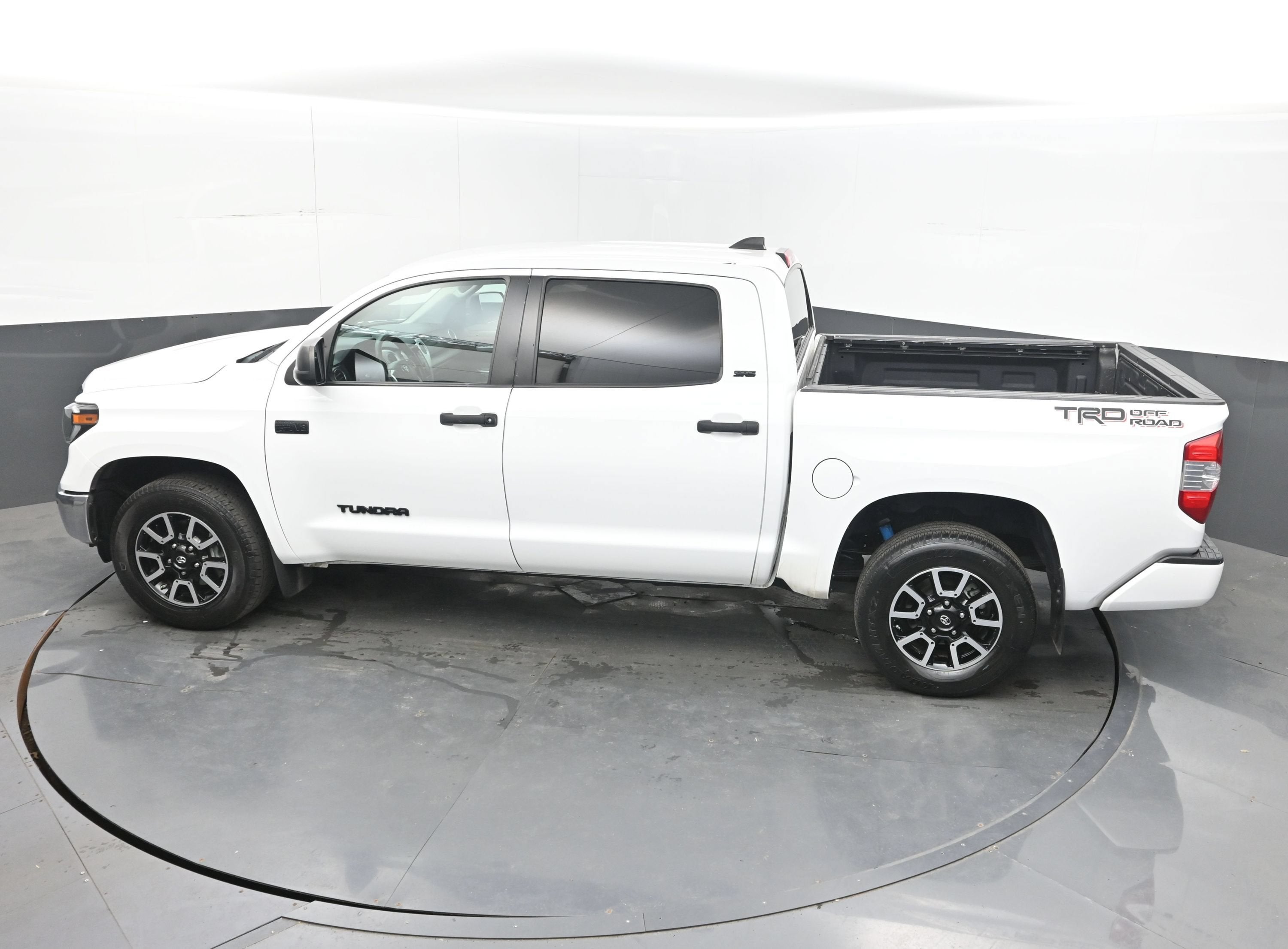 2021 Toyota Tundra 2WD SR5