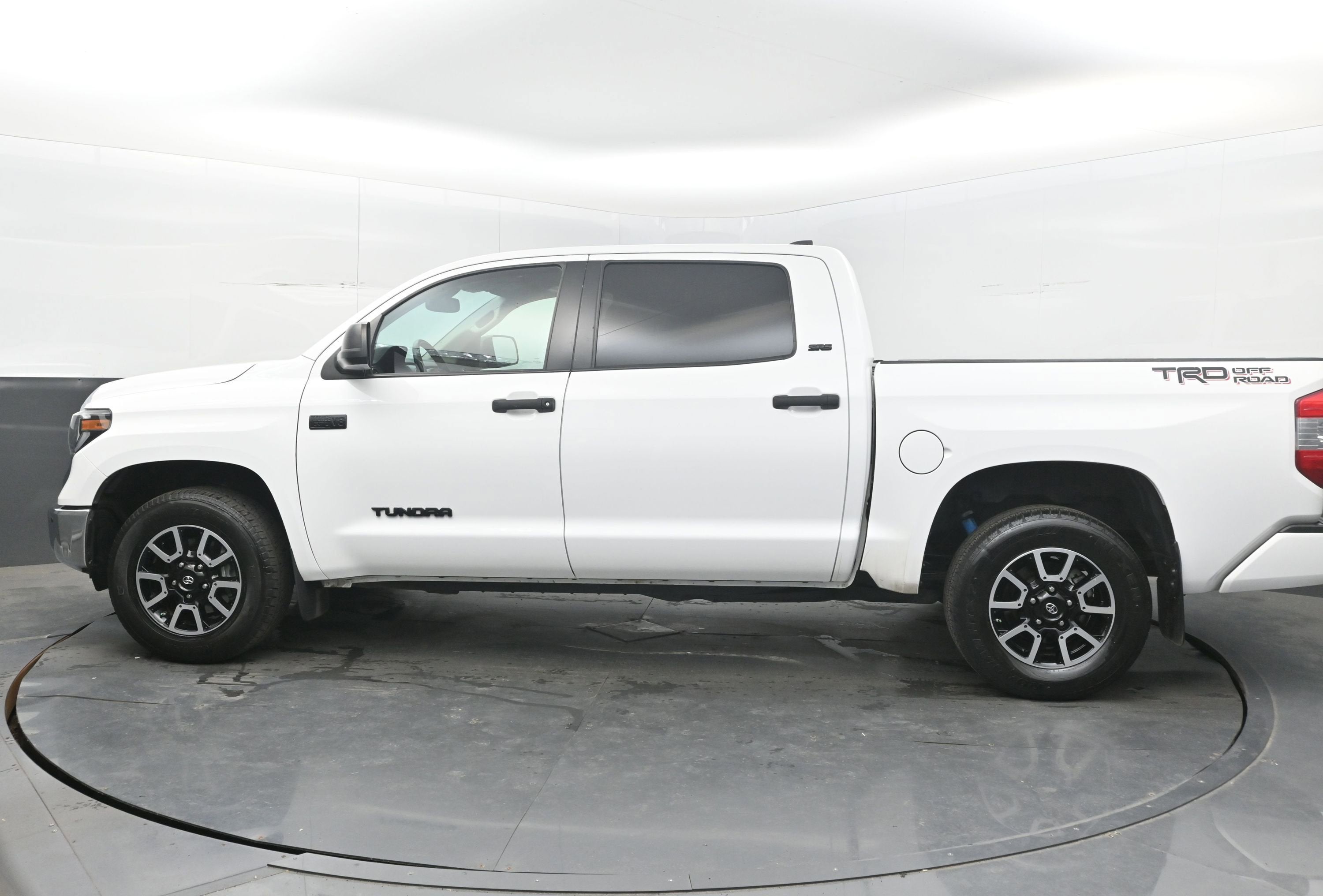 2021 Toyota Tundra 2WD SR5