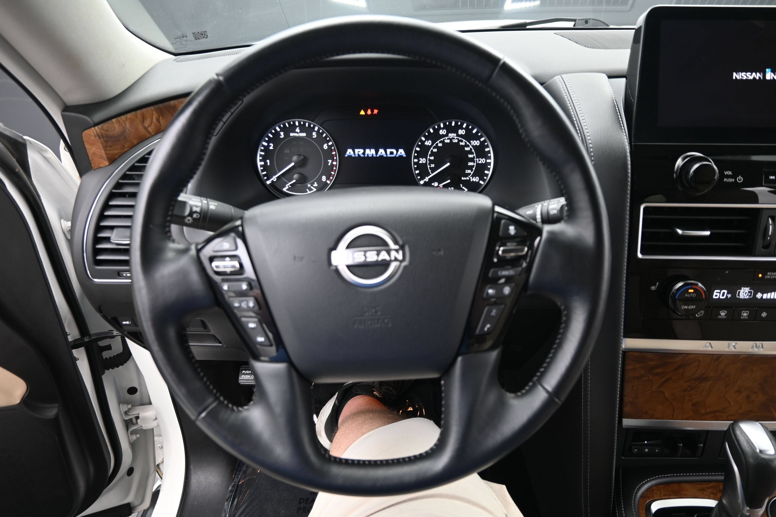 2024 Nissan Armada SL