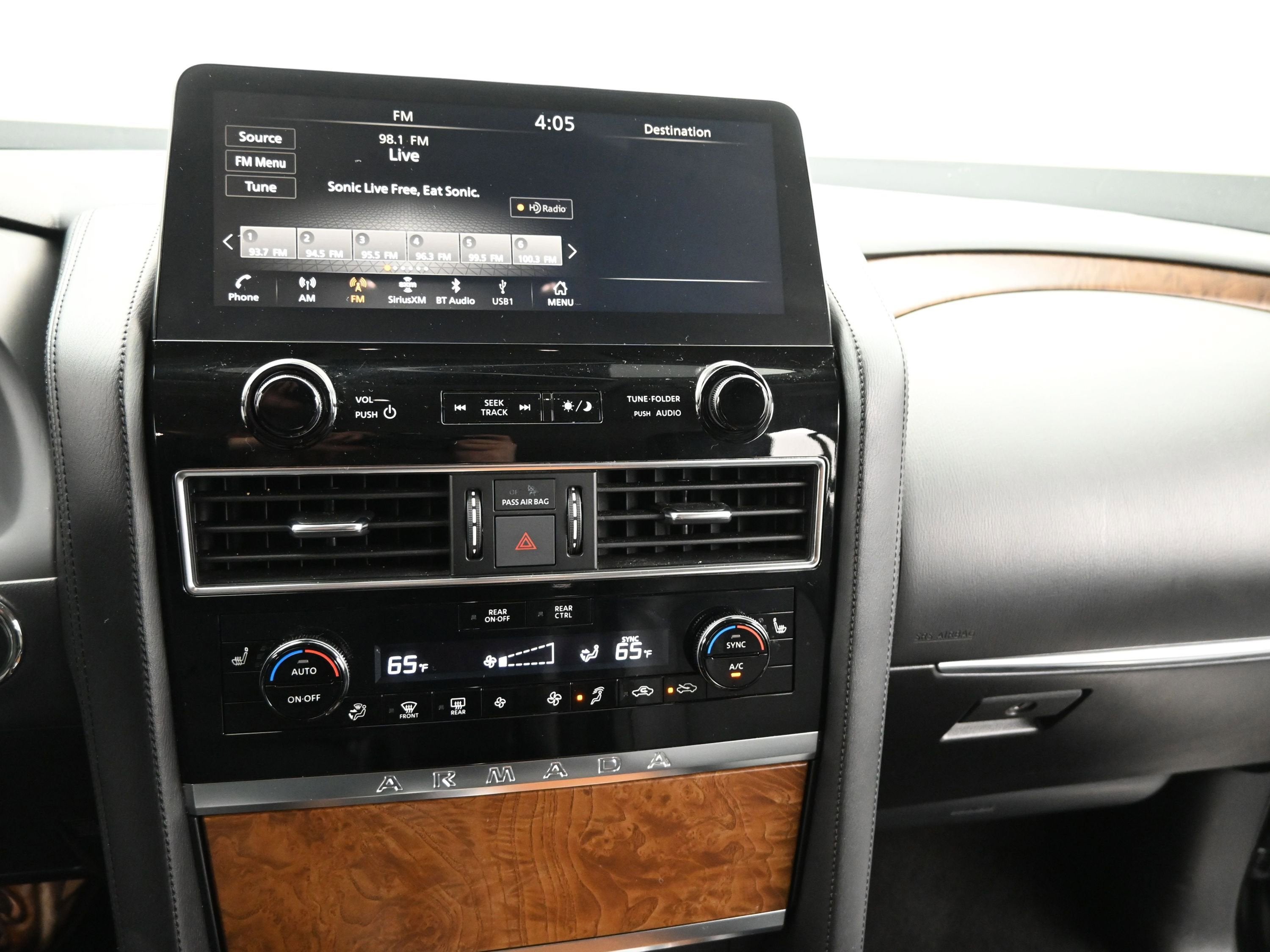 2022 Nissan Armada SL