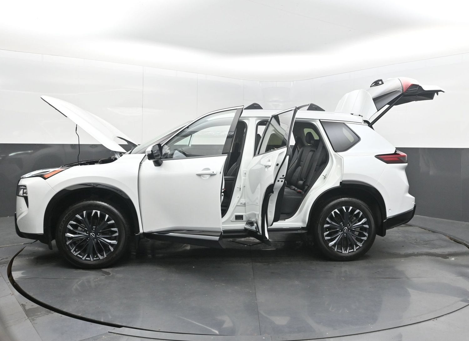 2025 Nissan Rogue Platinum